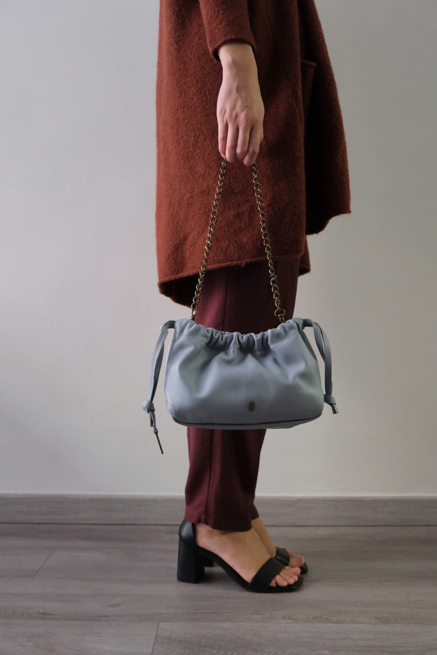 Agnes mini pochette in sky soft leather
