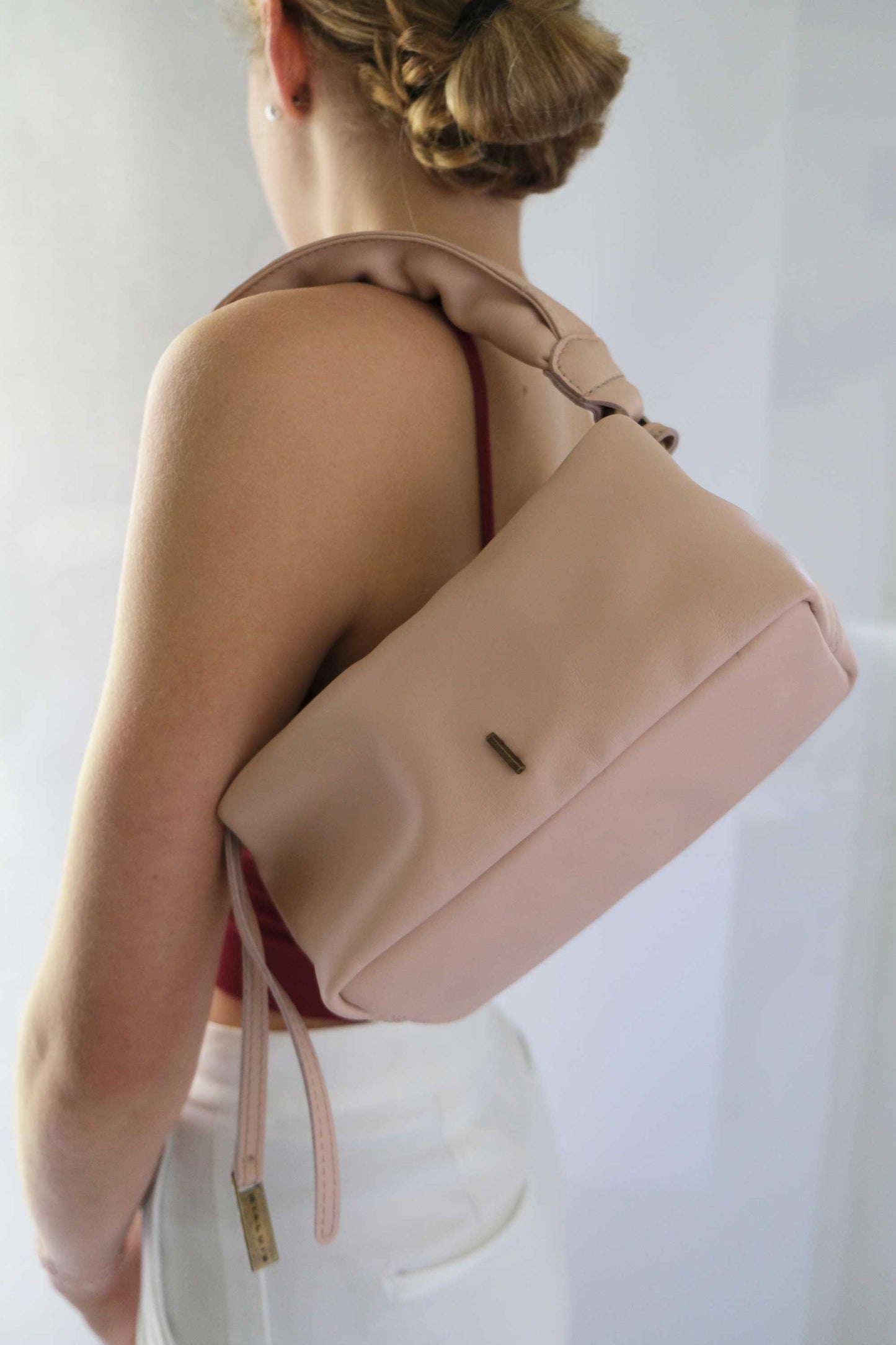 Bobo mini in powder leather