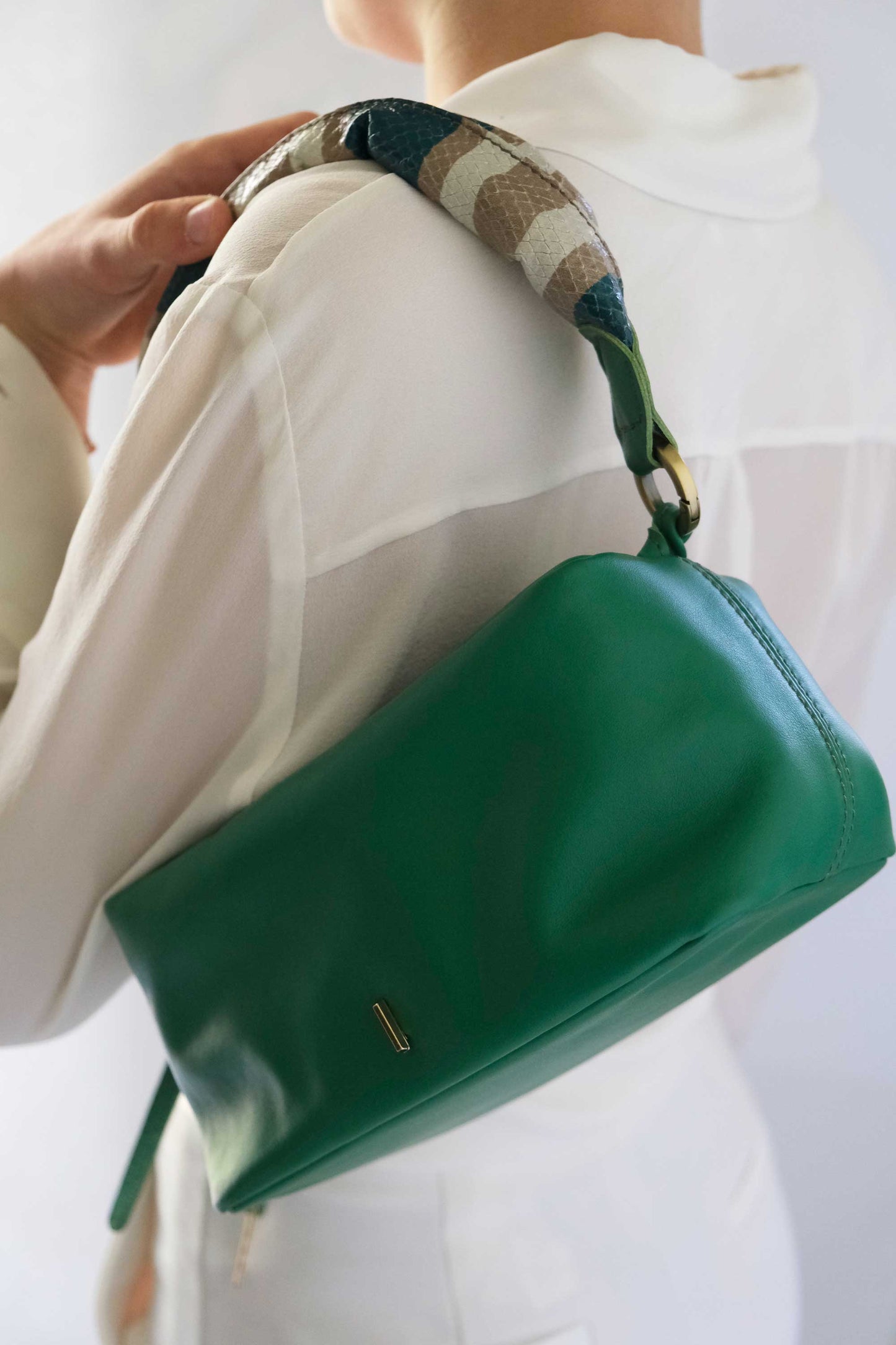 Bobo mini emerald green leather with teal striped handle