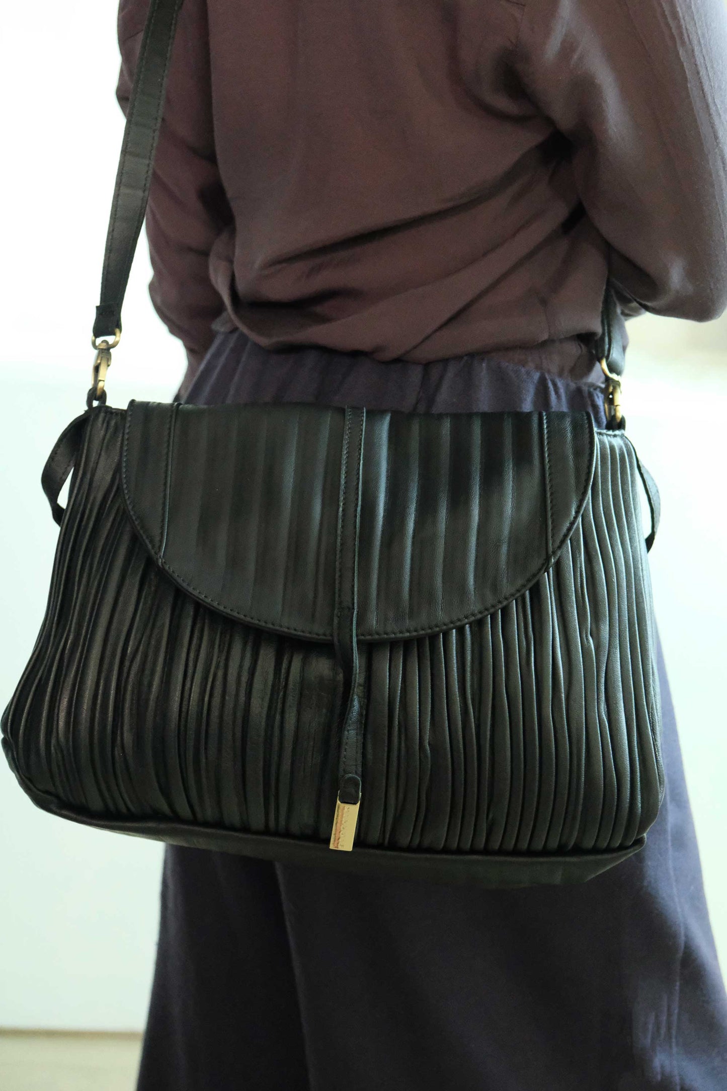 Do Torchon saddle bag in pleated leather