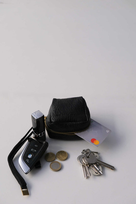 Dream box mini pochette in morbida pelle stampa shark nero - Made in Italy -