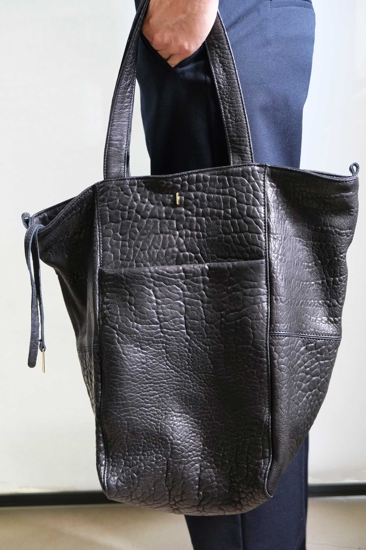 Mele tote bag in mutton vegetable leather