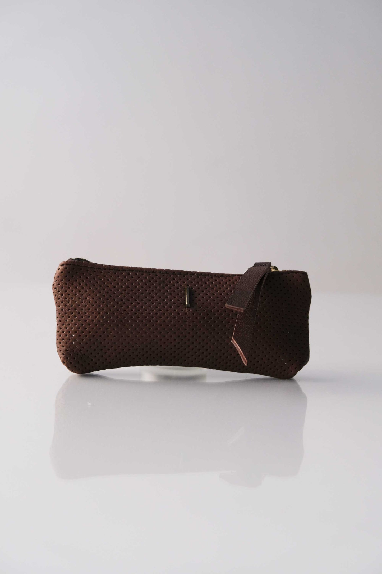 Mix nappa forata cioccolato - Pochette sostenibile - Made in Italy -