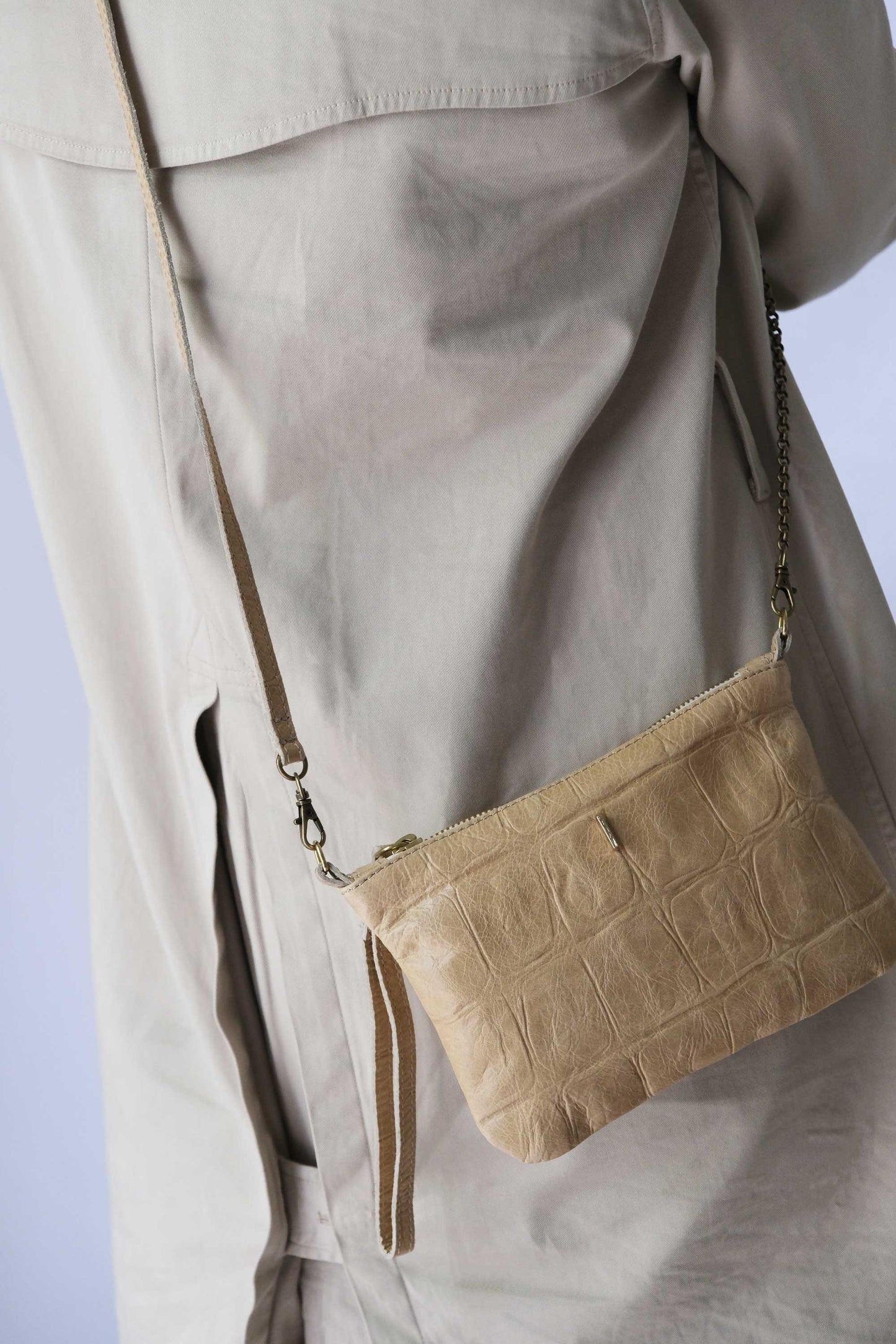 Tina pochette in cocco cream leather