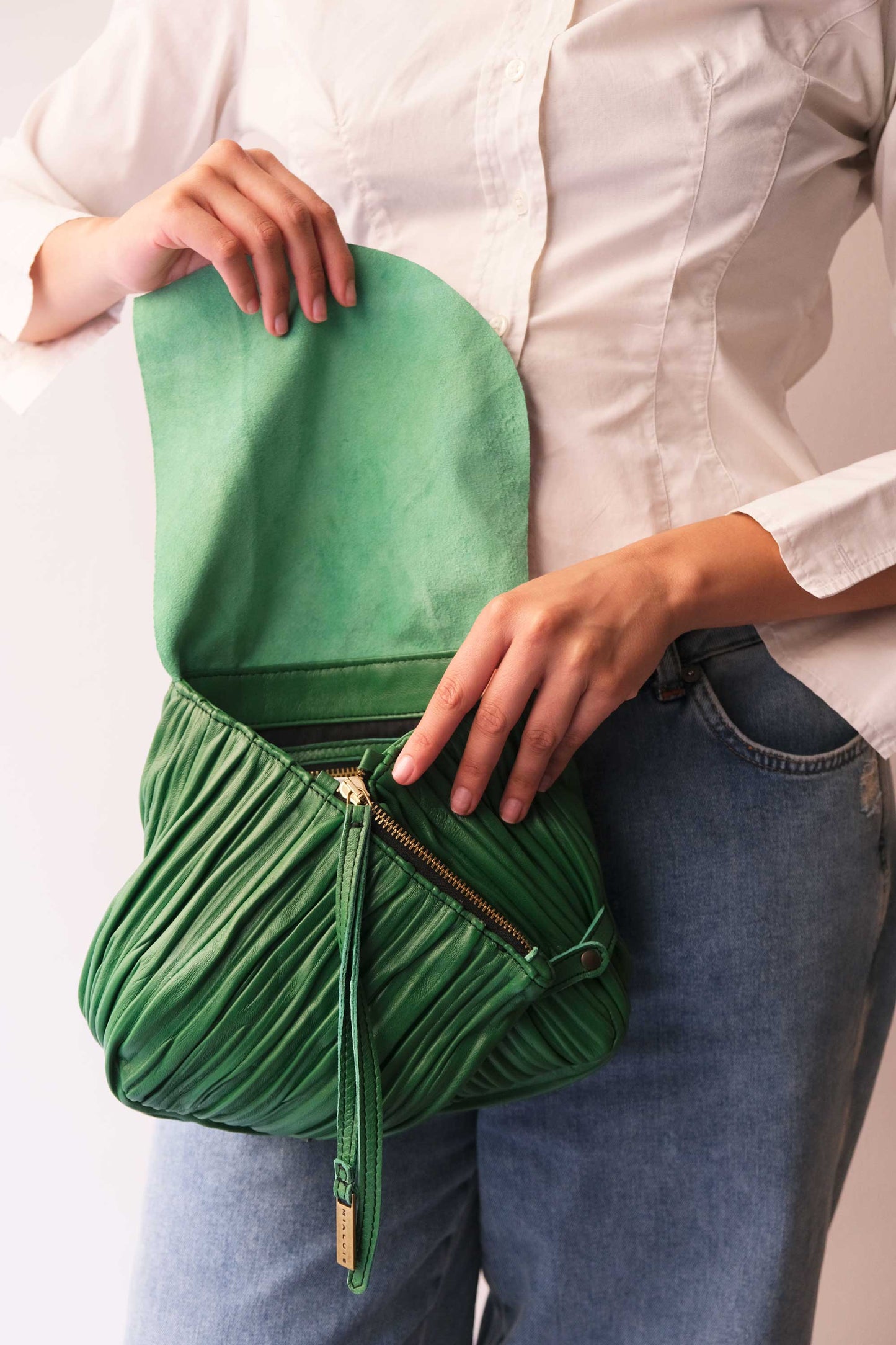 Minu in pleated emerald colour leather - Made in Italy -
