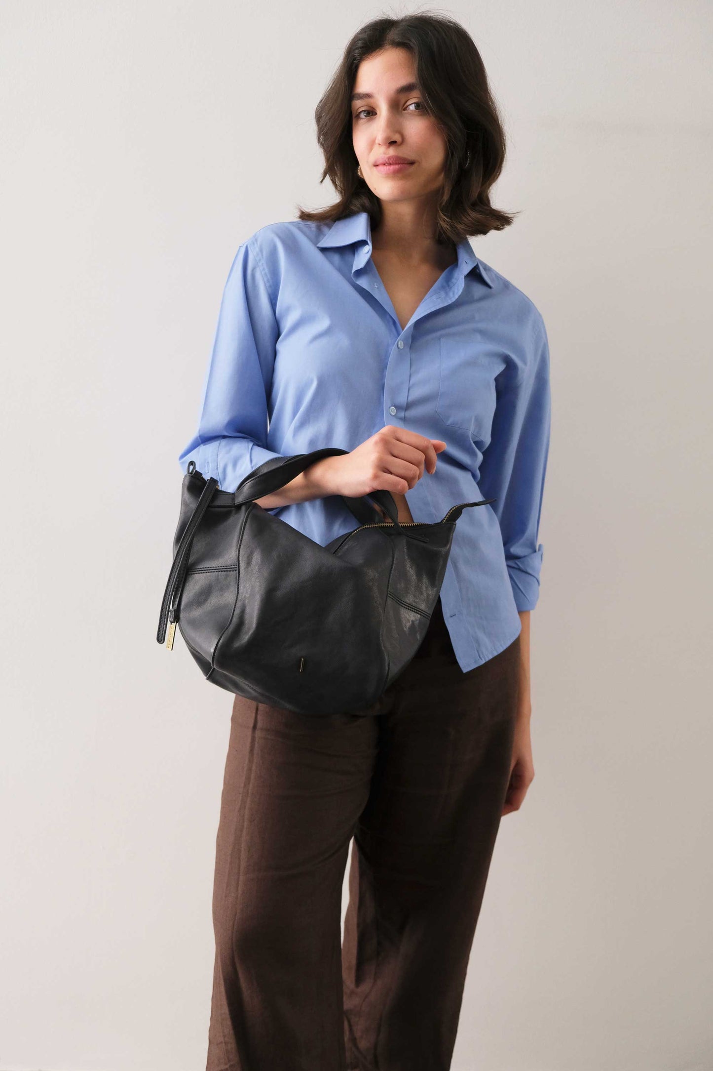 PRE ORDER discount 15%- Marty bag in navy soft nappa  - use code PREORDER15 - DELIVERY IS ESTIMATED WITHIN APPROXIMATELY 30 DAYS FROM THE ORDER DATE- Made in Italy -