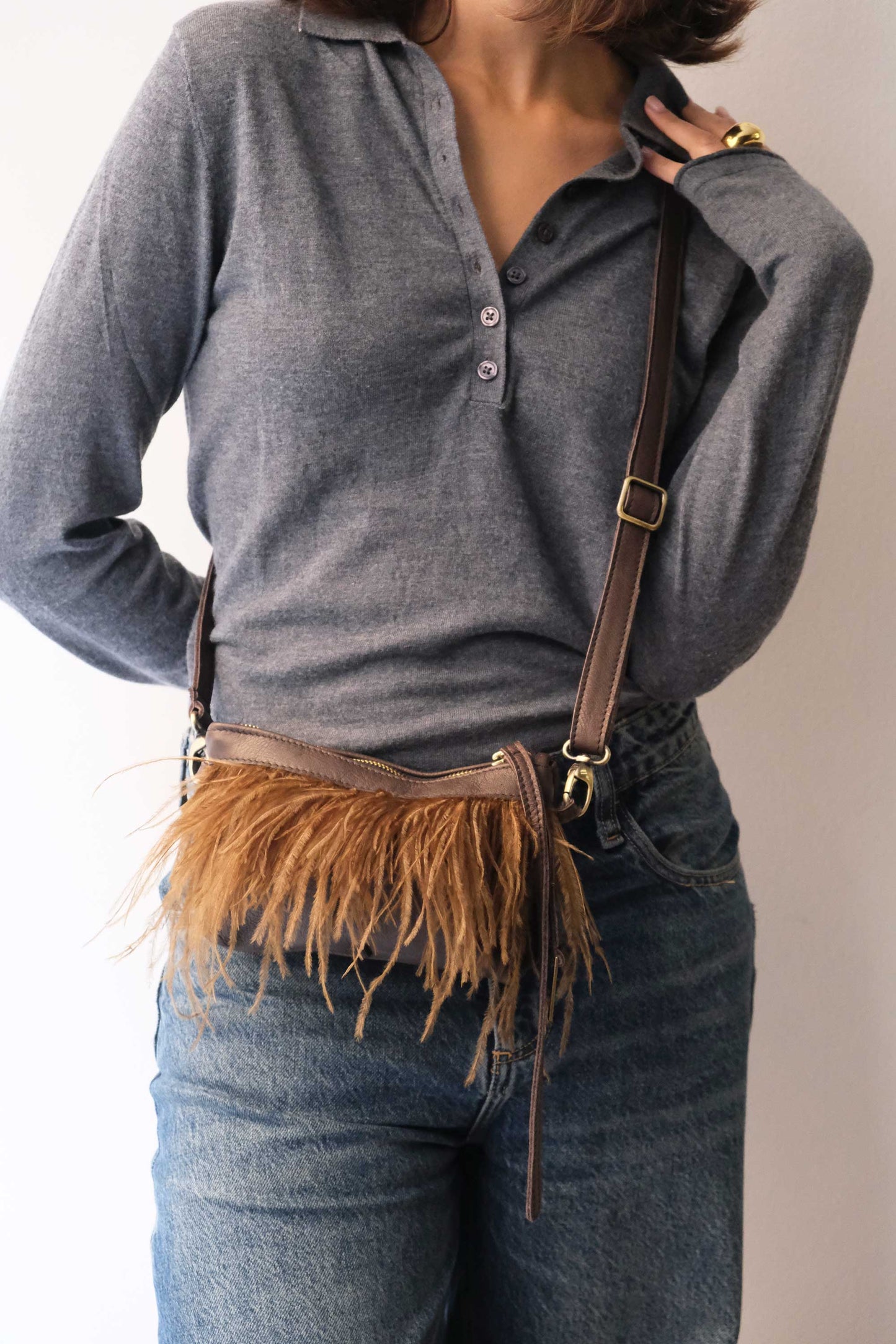 Olga pochette in brown nappa leather with moss feathers - Made in Italy -