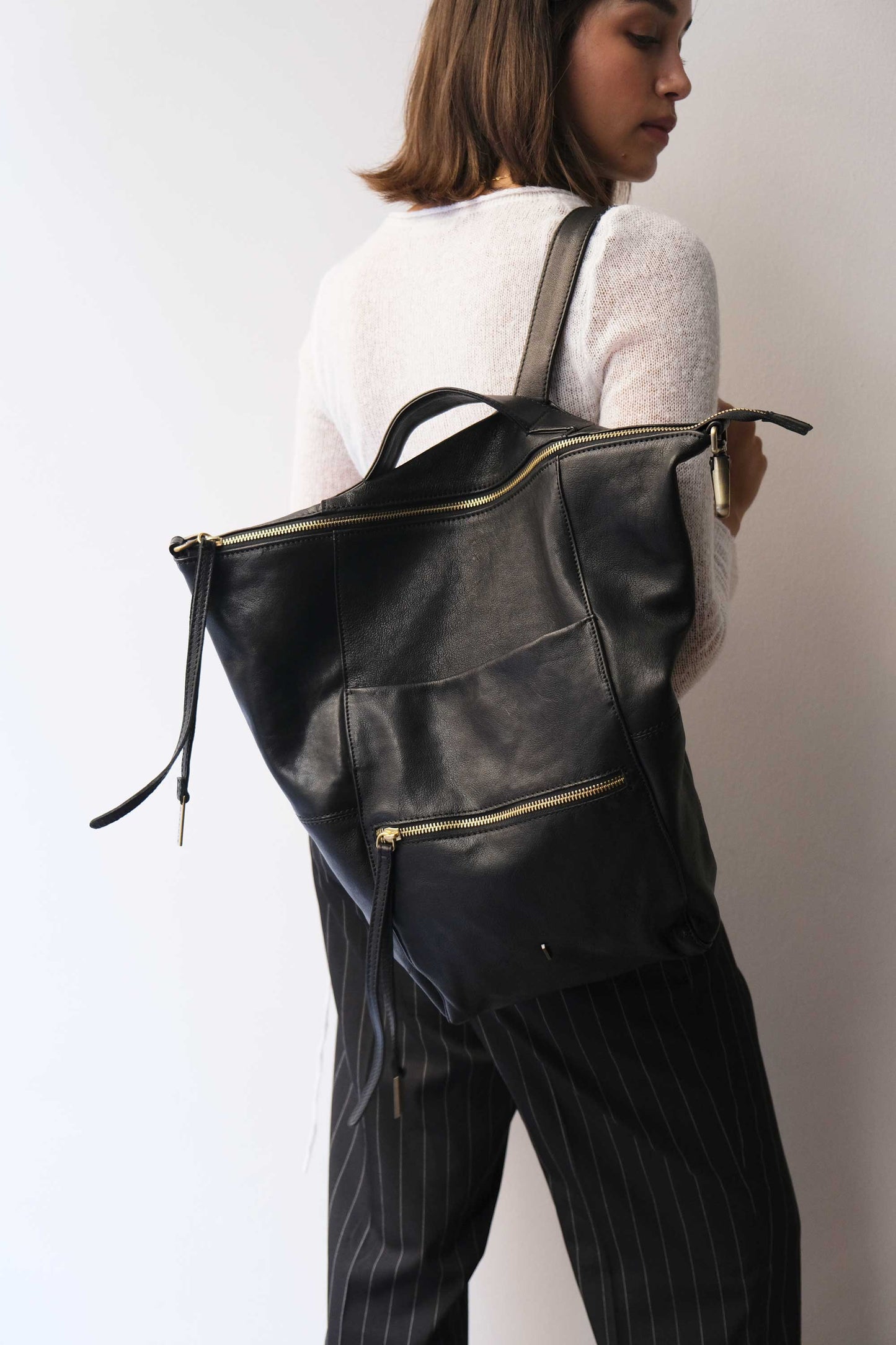 Vicky backpack in black vegetable-tanned nappa leather, - Made in Italy -