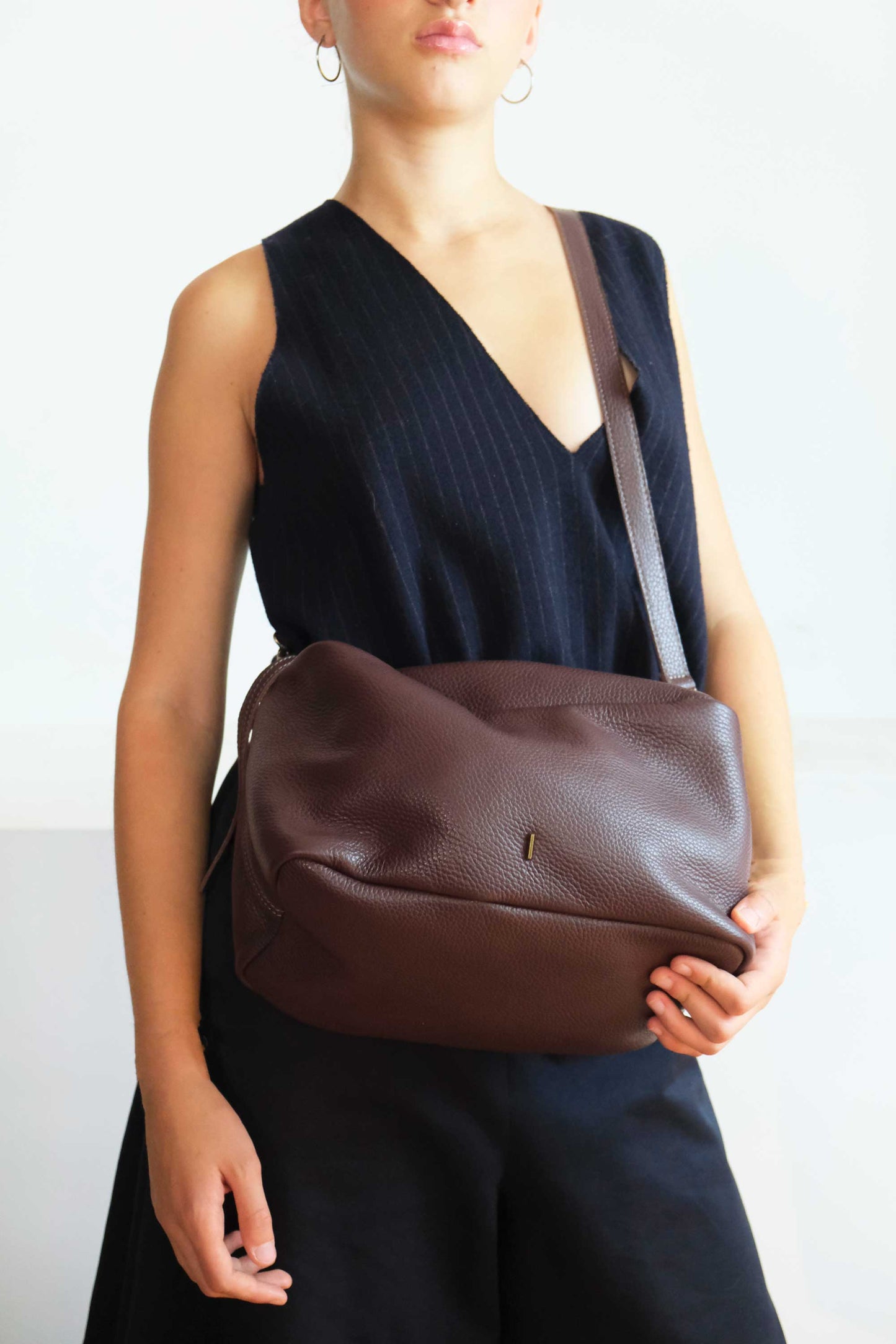 Bobo Torchon top handle bag in leather with natural grain