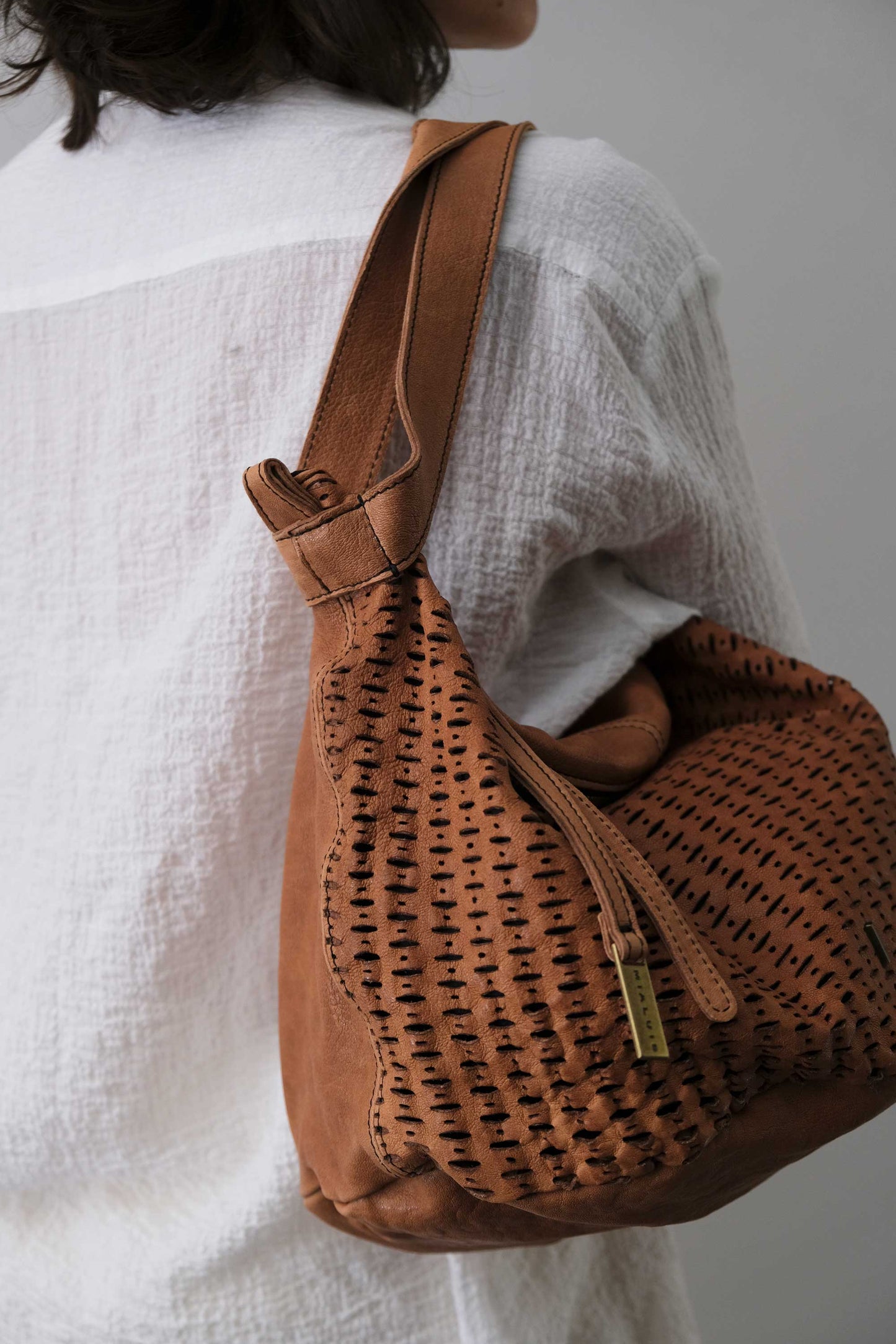 Carola bag cognac in morbida nappa traforata giunco - Made in Italy -