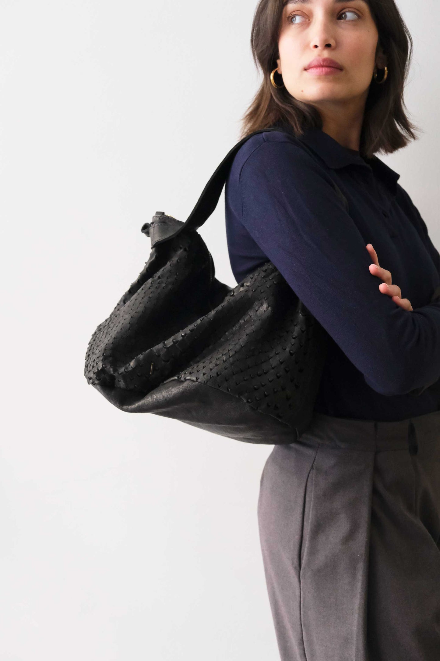Carola borsa tracolla in pelle traforata nera - Made in Italy -