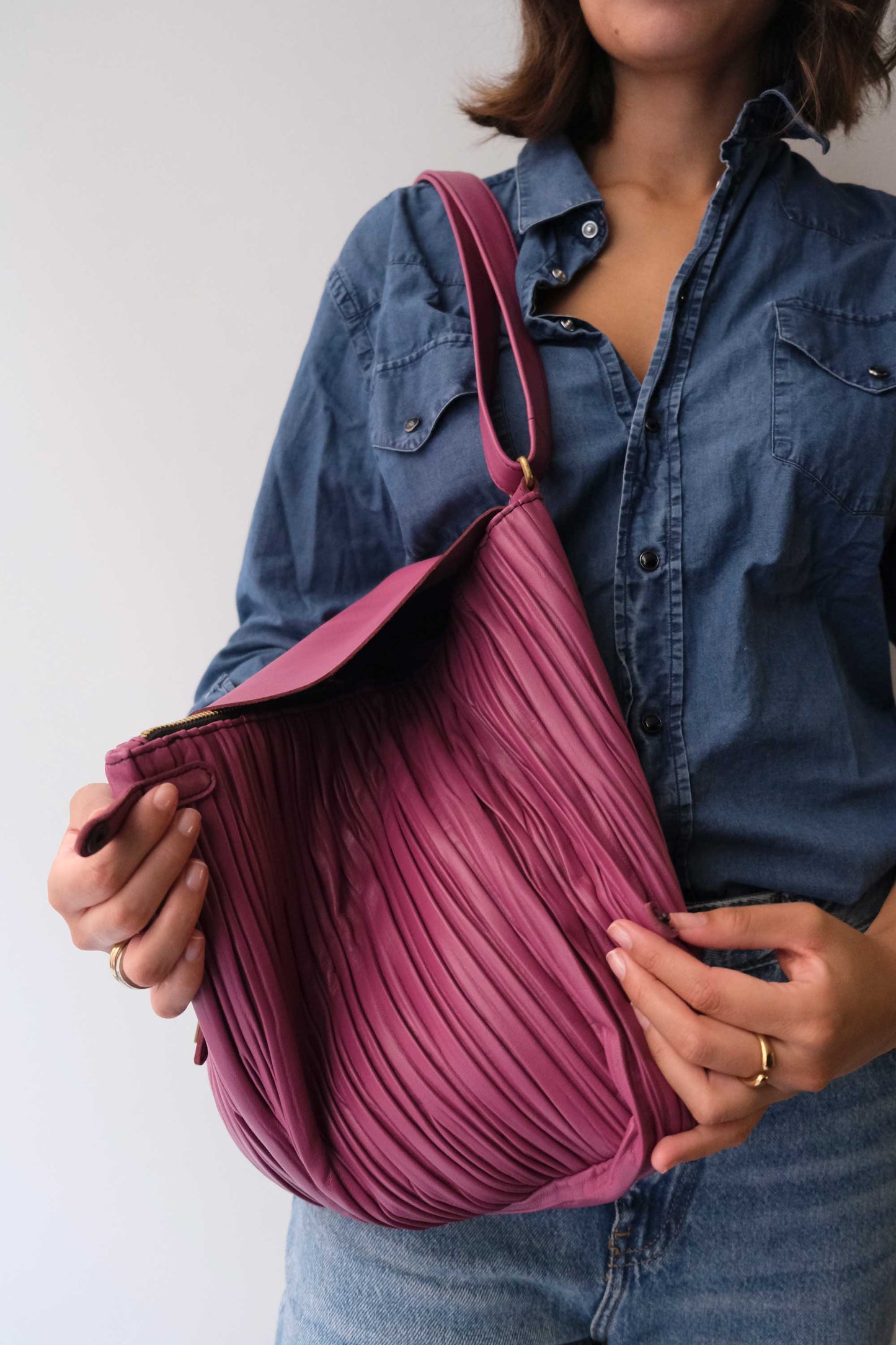 PREORDINE sconto 15% - Gabri borsa tote in nappa plissettata color barolo - usa il codice PREORDER15 - LA CONSEGNA E' STIMATA PER LA FINE DI SETTEMBRE- Made in Italy -