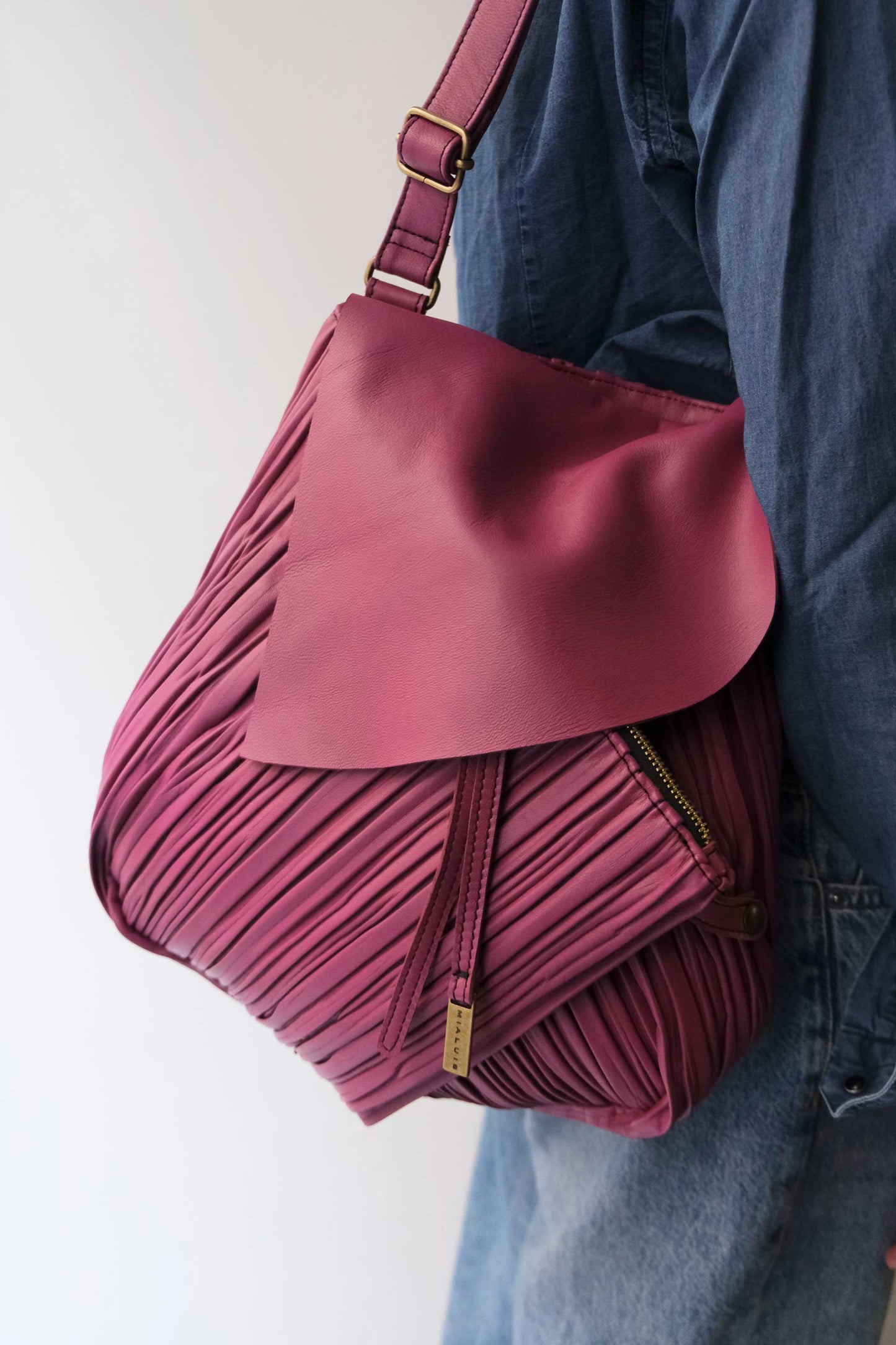 PREORDINE sconto 15% - Gabri borsa tote in nappa plissettata color barolo - usa il codice PREORDER15 - LA CONSEGNA E' STIMATA PER LA FINE DI SETTEMBRE- Made in Italy -