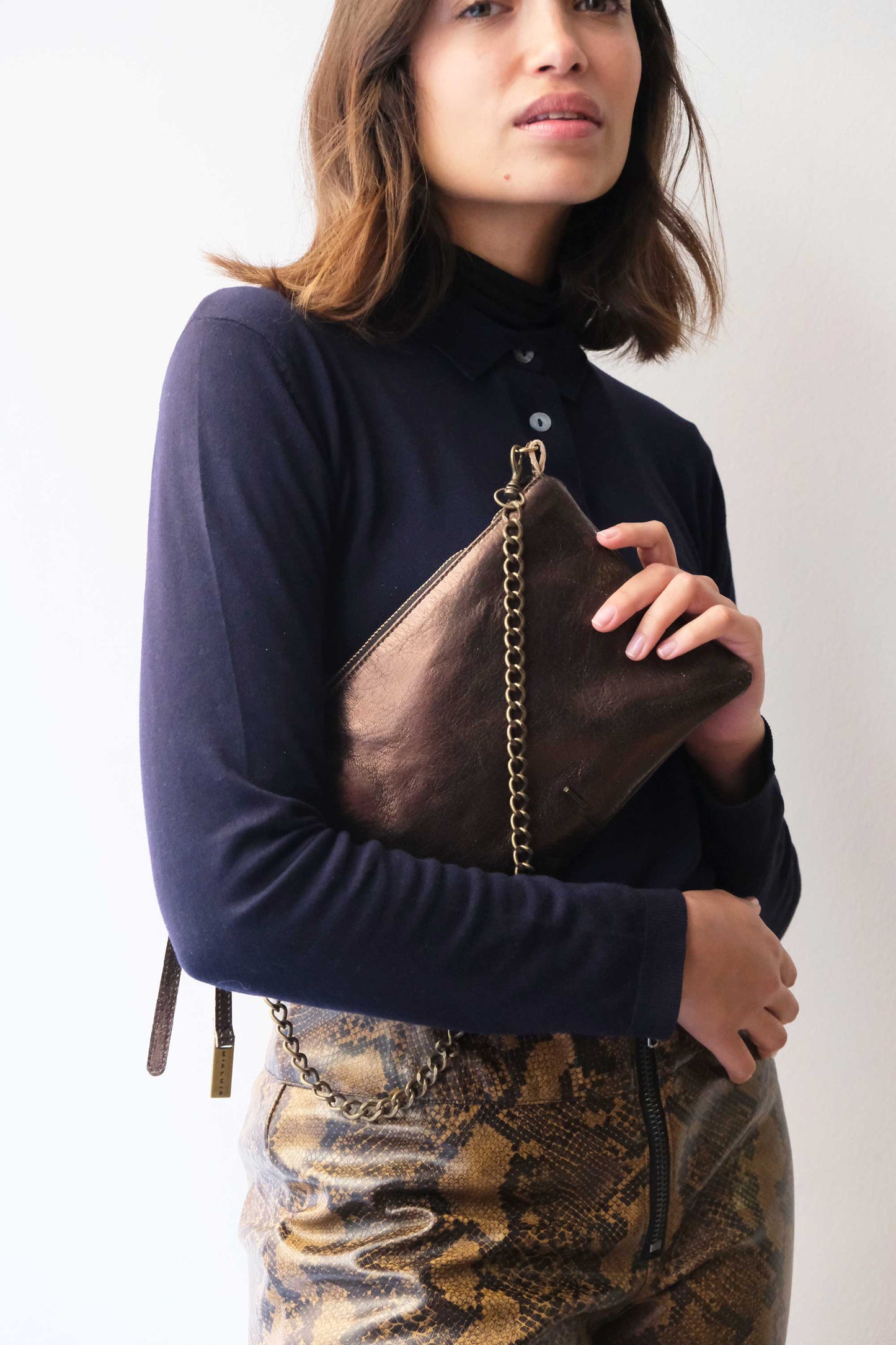 Mikin pochette laminata bronzo - Made in Italy -