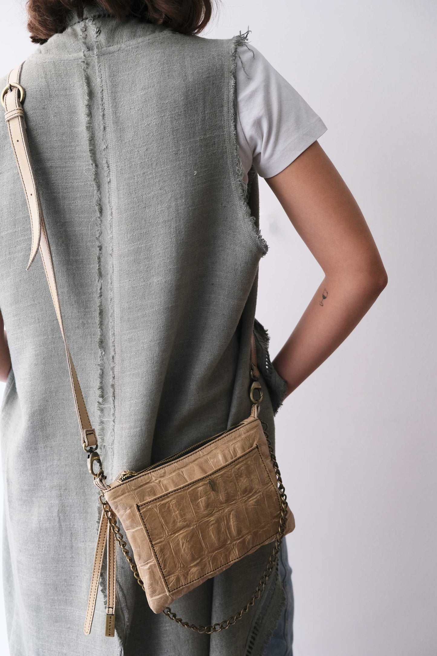 Pochette Mikin in vitello nocciola - Made in Italy-