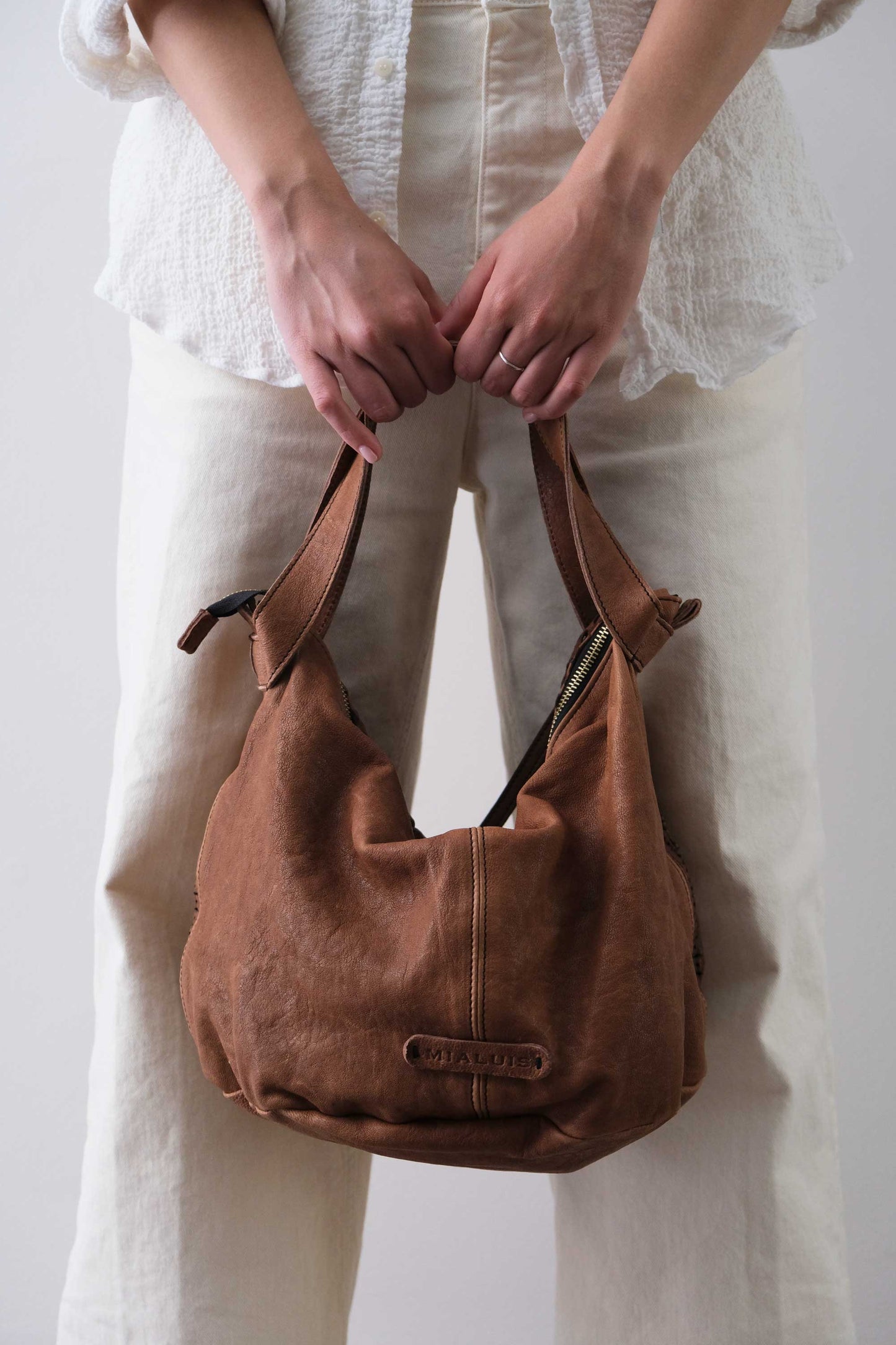 Carola bag cioccolato in morbida nappa traforata giunco - Made in Italy -