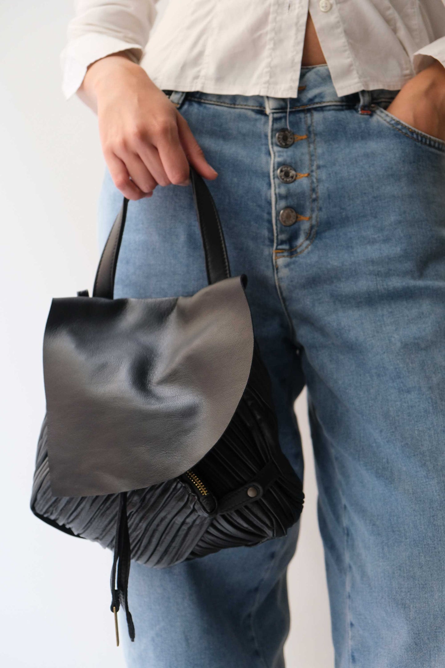 PRE ORDER discount 15%-Minu in pleated black colour leather - use code PREORDER15 - ESTIMATED DELIVERY END SEPTEMBER - Made in Italy -