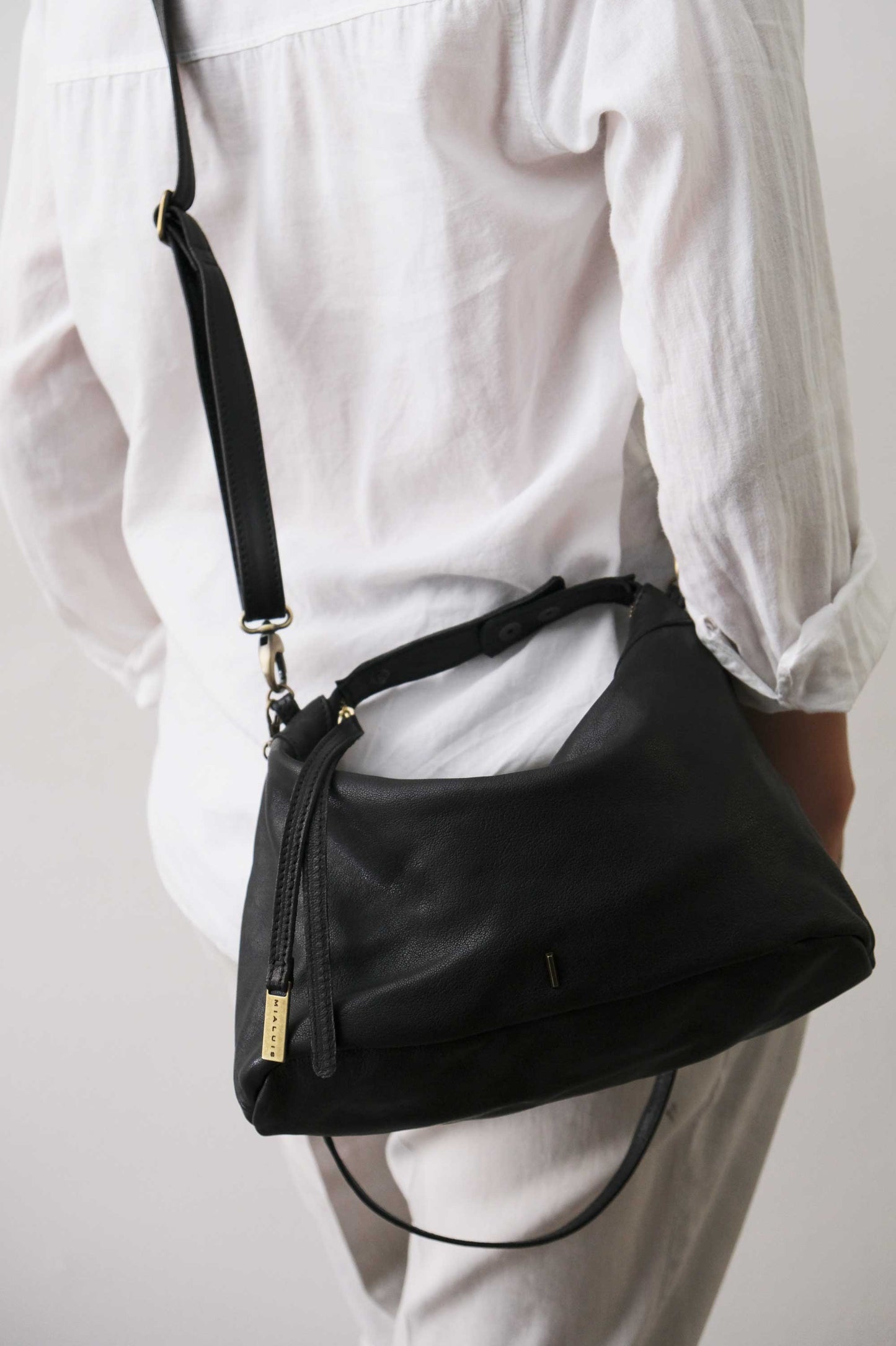 Chicca Media hobo bag in black nappa vegetable leather - Made in Italy -