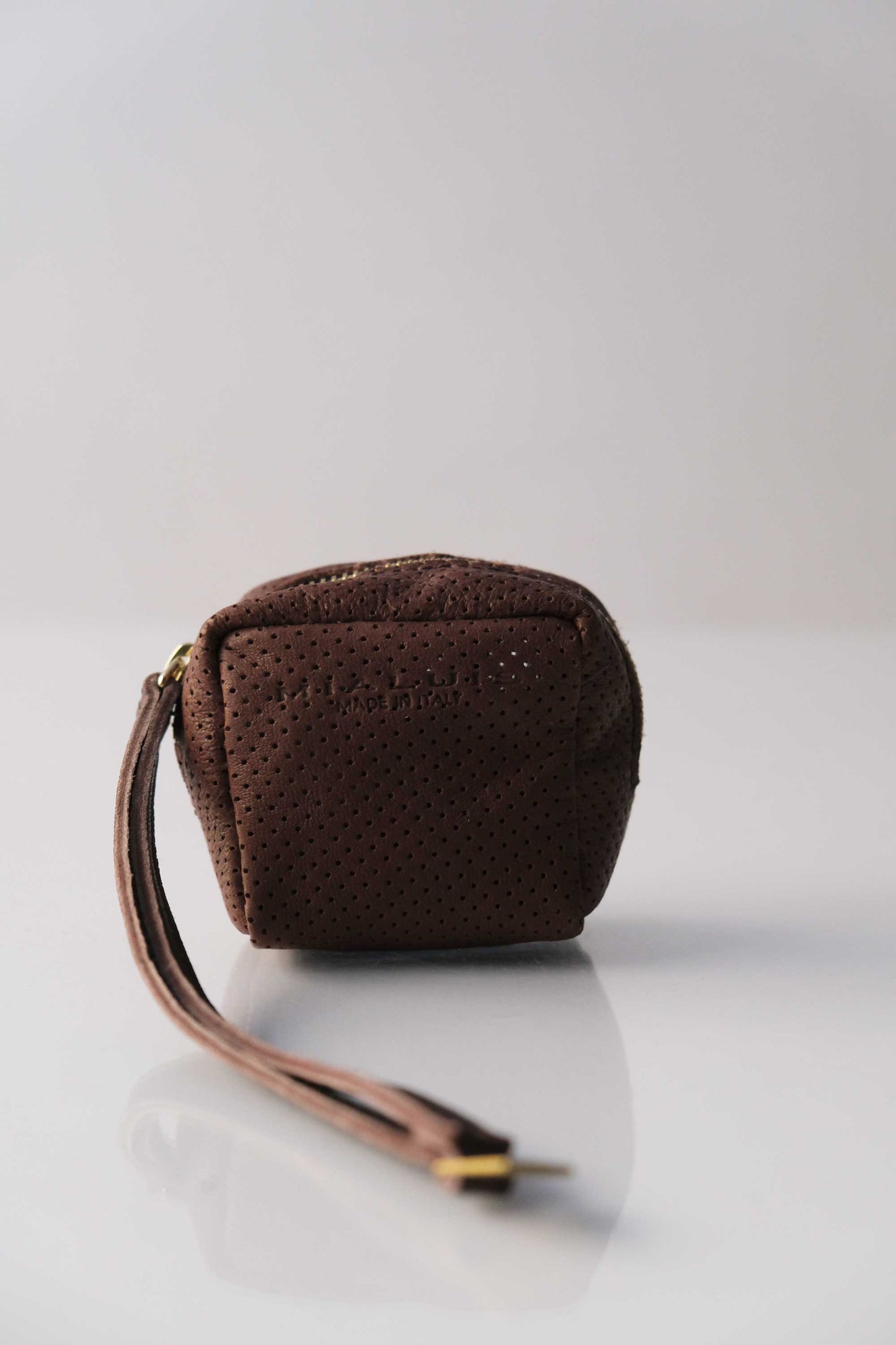 Dream box mini pochette in nappa forata cioccolato - Made in Italy -