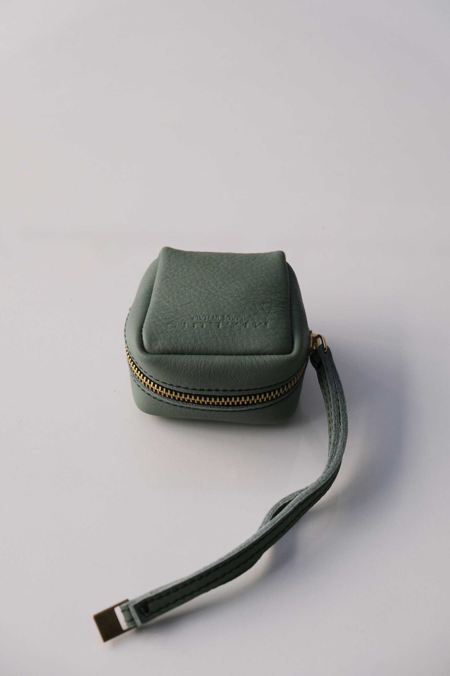 Dream box mini pochette in morbida pelle color salvia - Made in Italy -