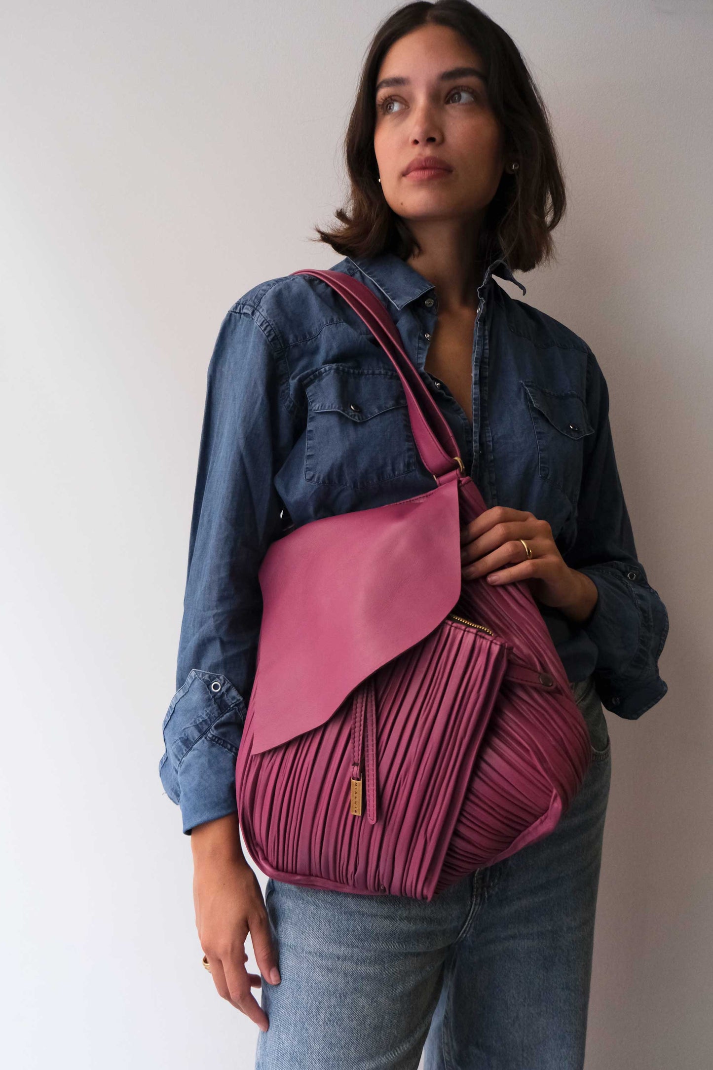 PREORDINE sconto 15% - Gabri borsa tote in nappa plissettata color barolo - usa il codice PREORDER15 - LA CONSEGNA E' STIMATA PER LA FINE DI SETTEMBRE- Made in Italy -