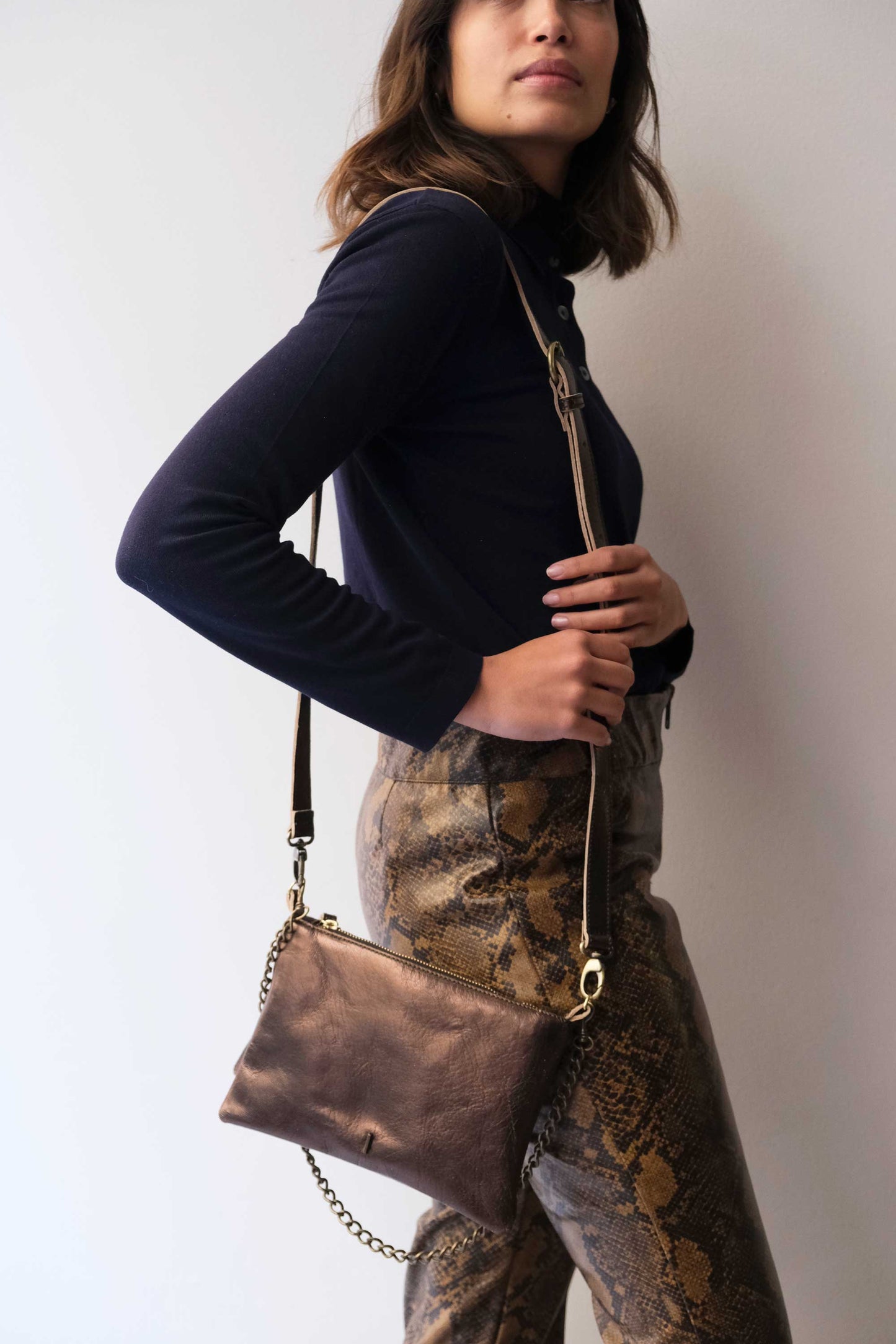 Mikin pochette laminata bronzo - Made in Italy -