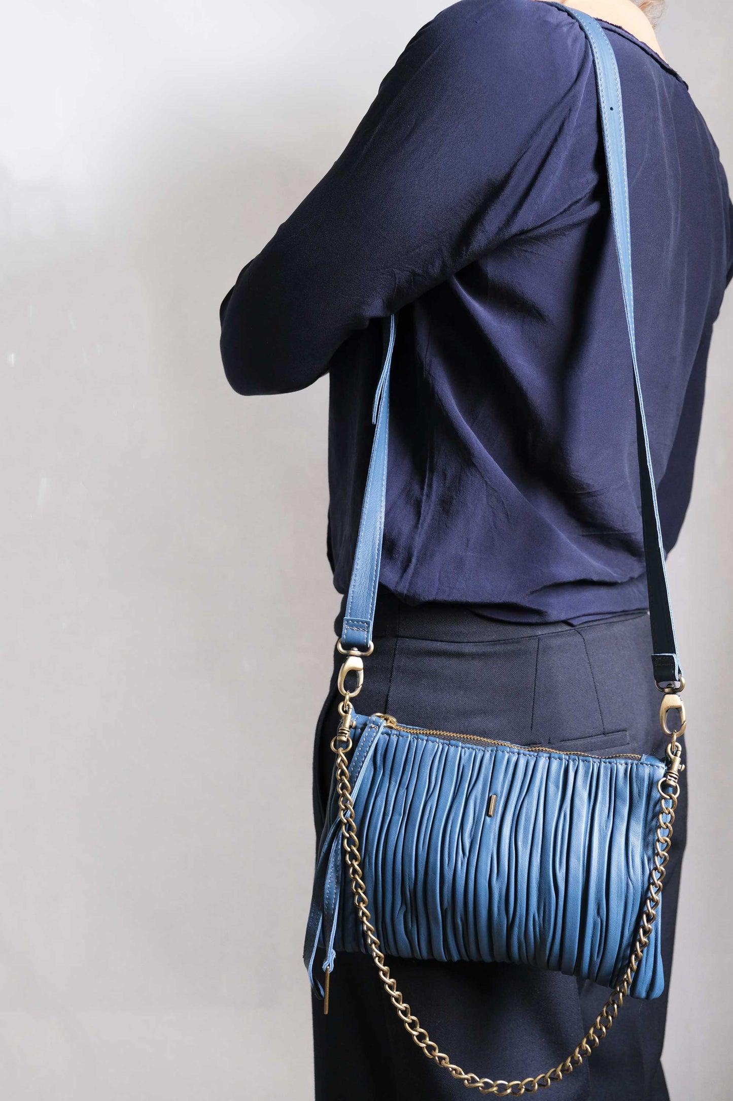 Mikin pochette in denim pleated leather
