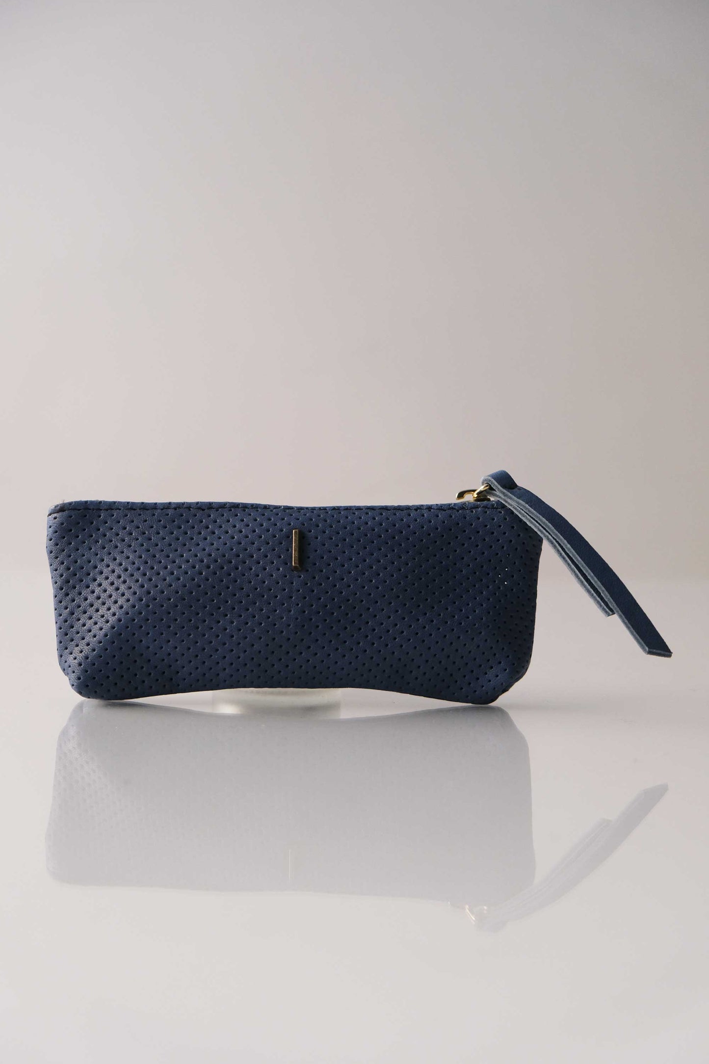 Mix nappa forata denim - Pochette sostenibile - Made in Italy -