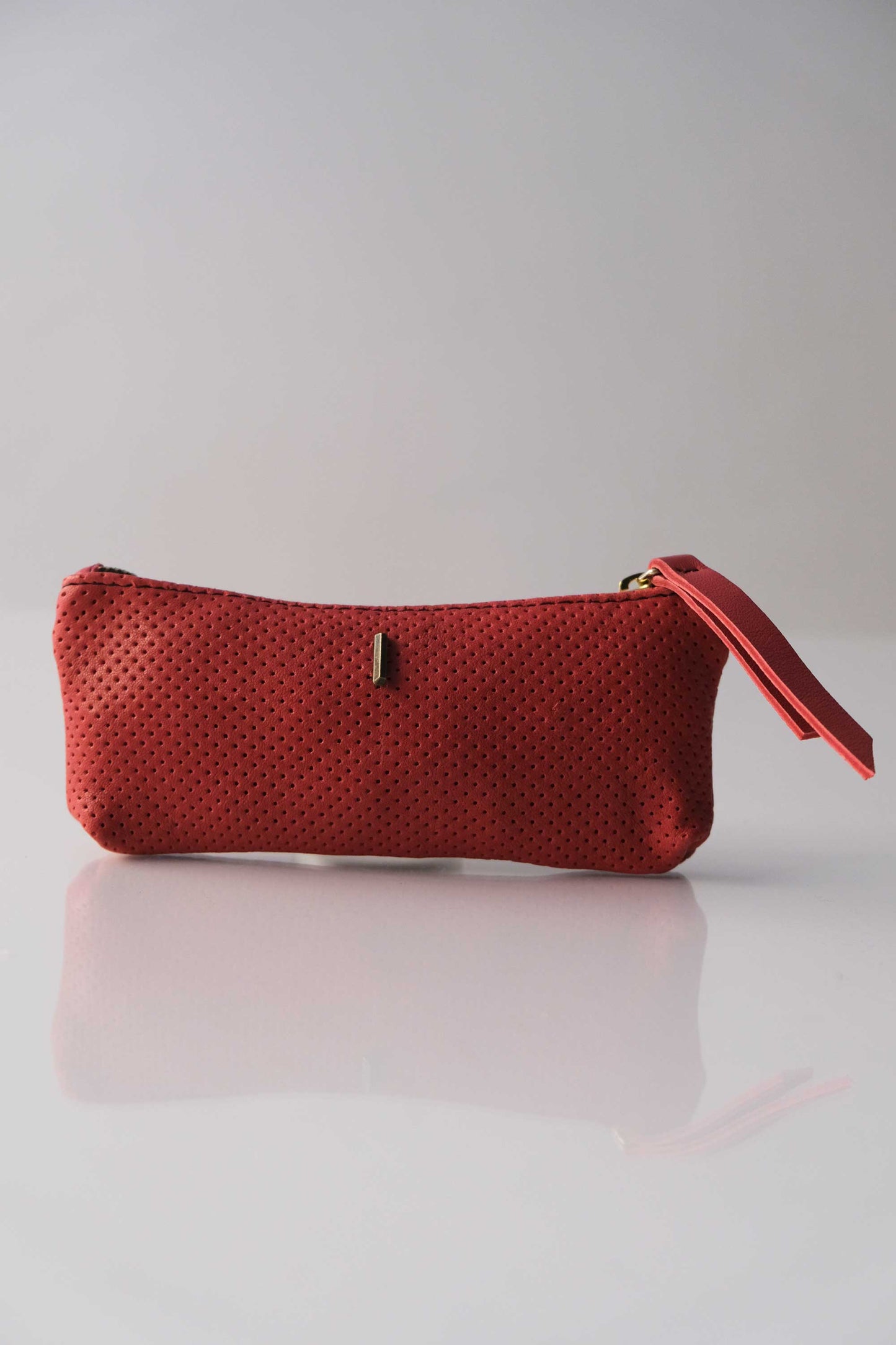 Mix nappa forata rossa - Pochette sostenibile - Made in Italy -