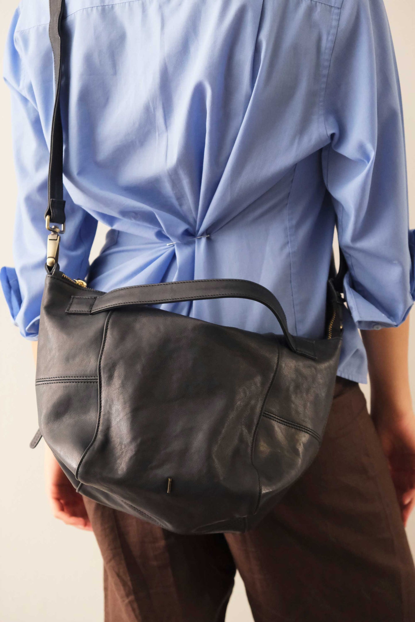 PRE ORDER discount 15%- Marty bag in navy soft nappa  - use code PREORDER15 - DELIVERY IS ESTIMATED WITHIN APPROXIMATELY 30 DAYS FROM THE ORDER DATE- Made in Italy -