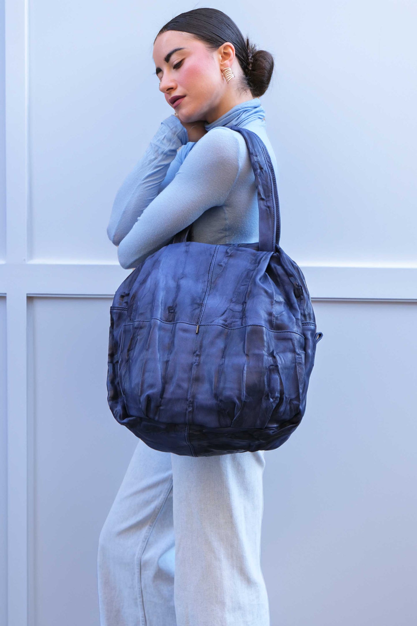 Riri tote bag in soft nappa lomé cobalt - Made in Italy -