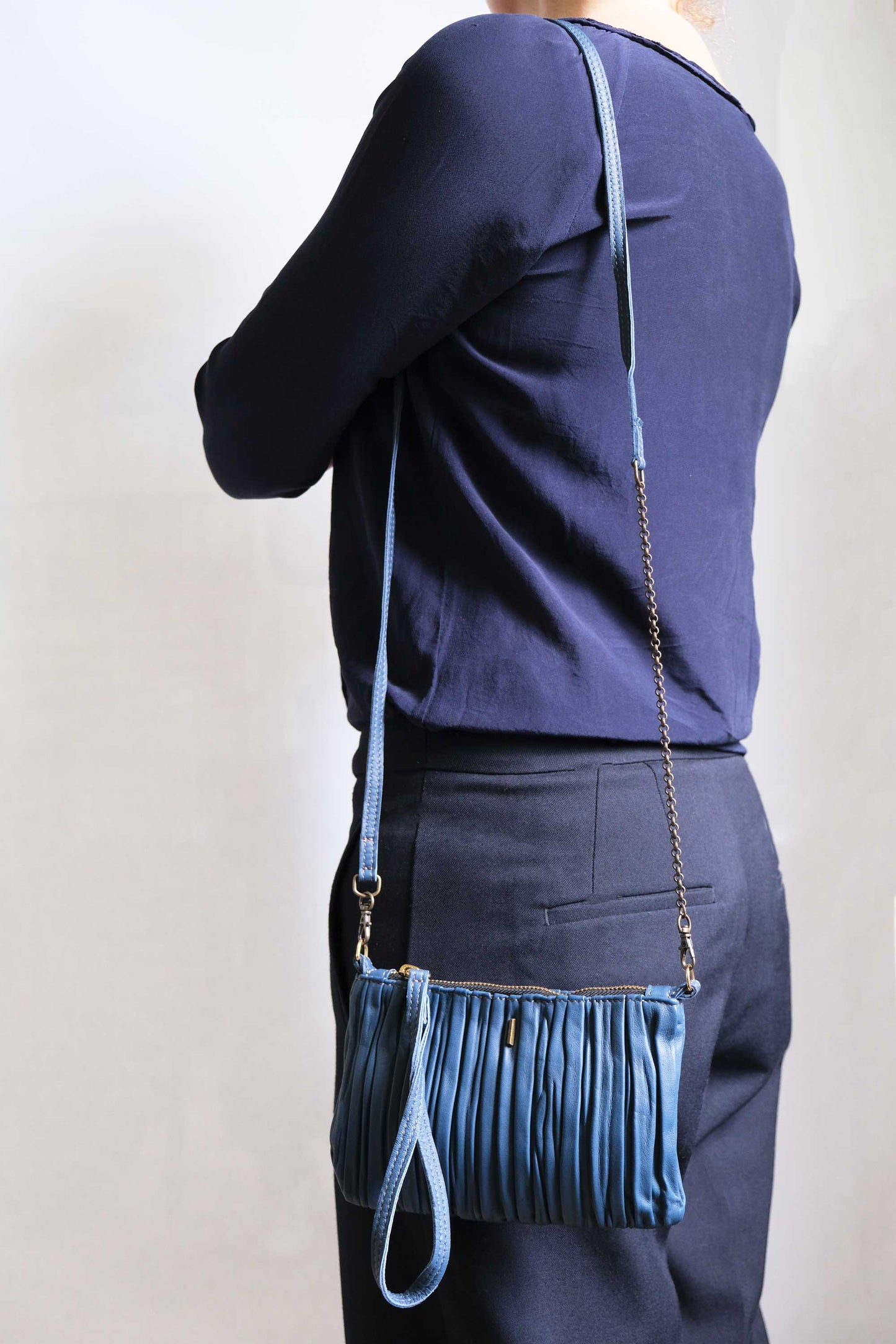 Tina pochette in denim pleated leather