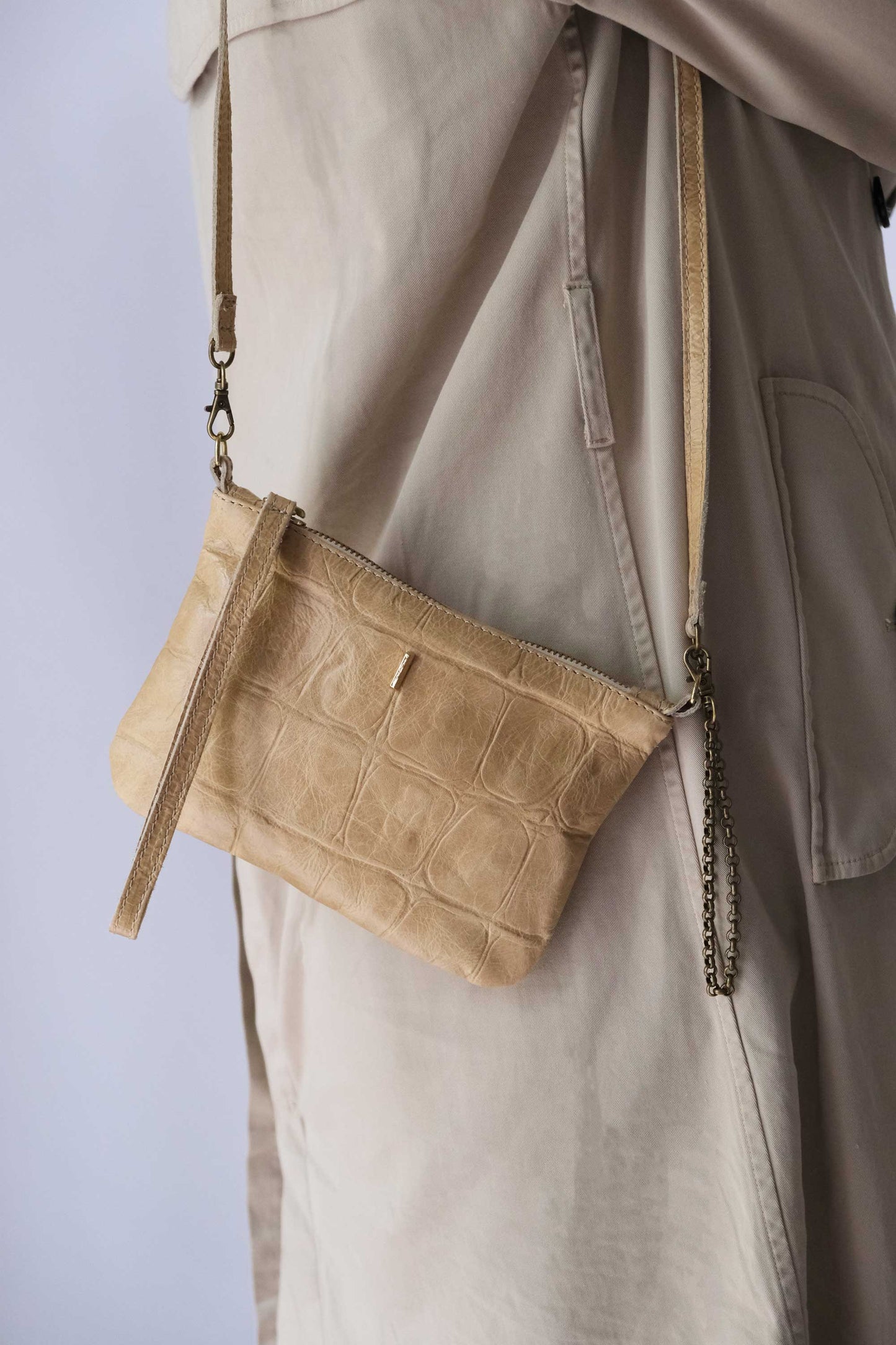 Tina pochette in cocco cream leather