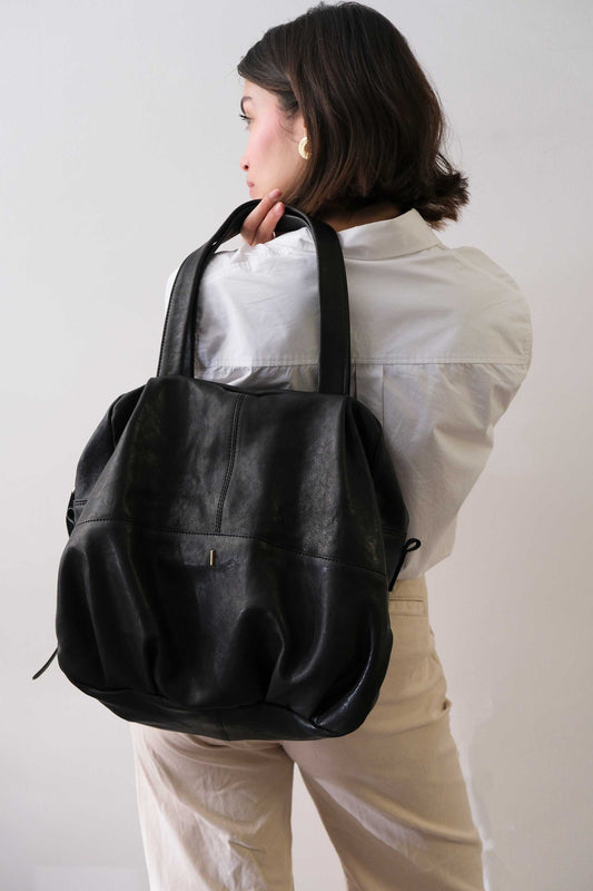 PRE ORDER discount 15%- Riri tote bag in black nappa leather - use code PREORDER15 - DELIVERY IS ESTIMATED WITHIN APPROXIMATELY 30 DAYS FROM THE ORDER DATE- Made in Italy -
