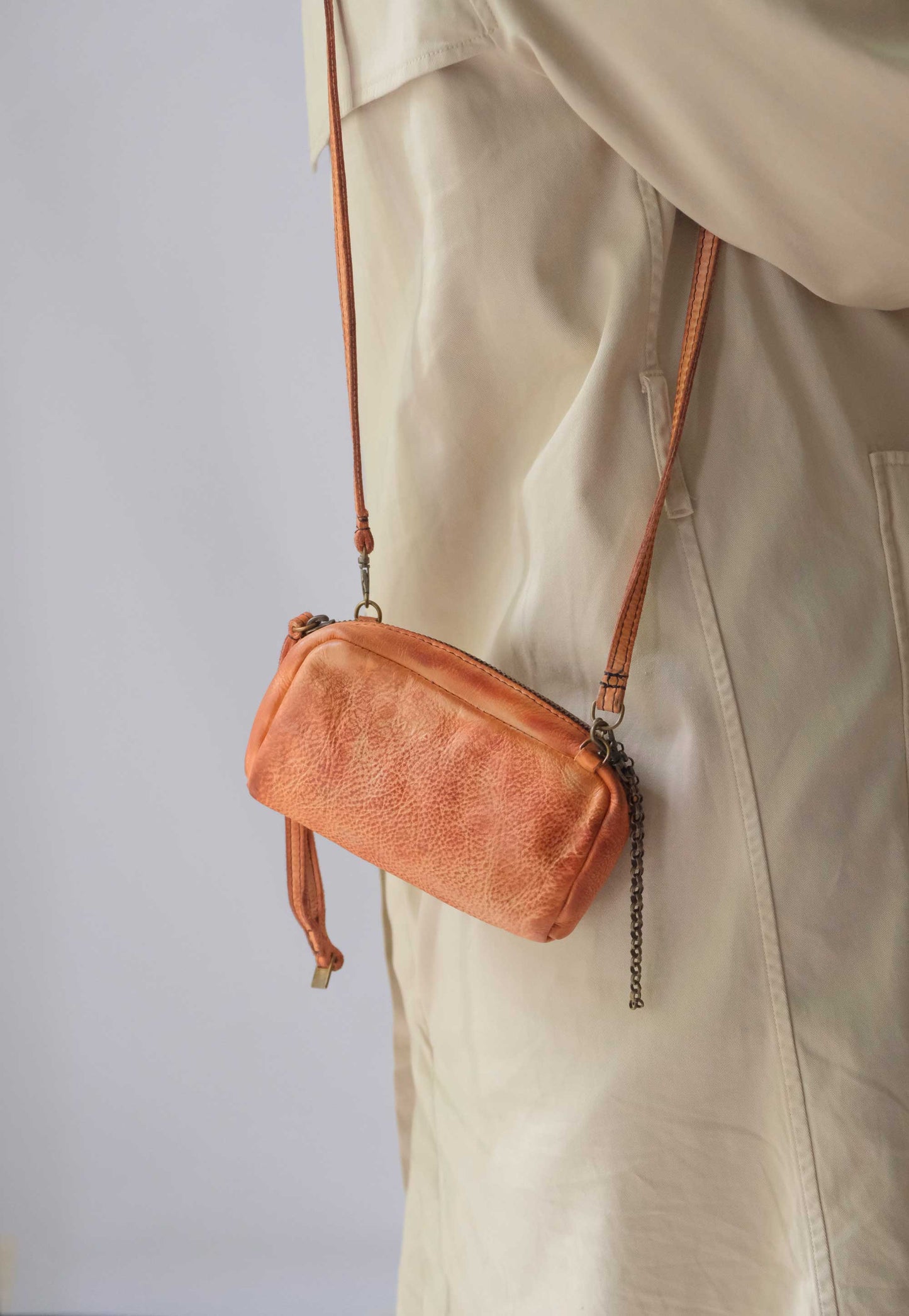 Bombo pochette in cuoio Turner soft leather