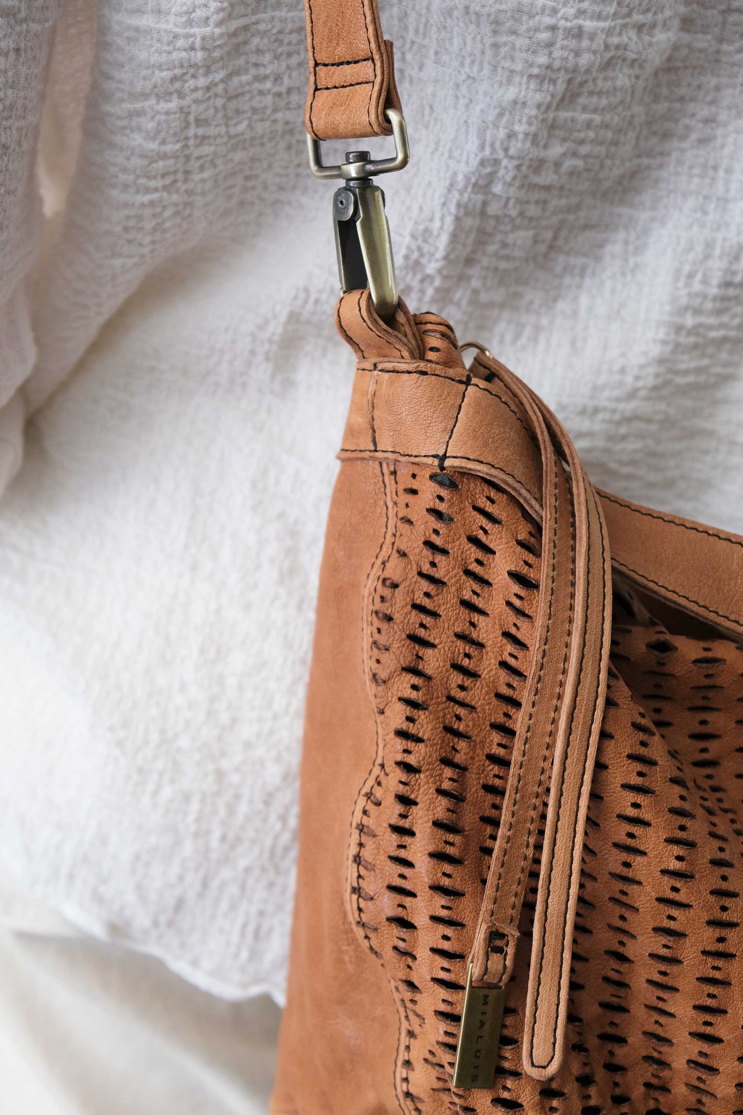 Carola bag cognac in morbida nappa traforata giunco - Made in Italy -
