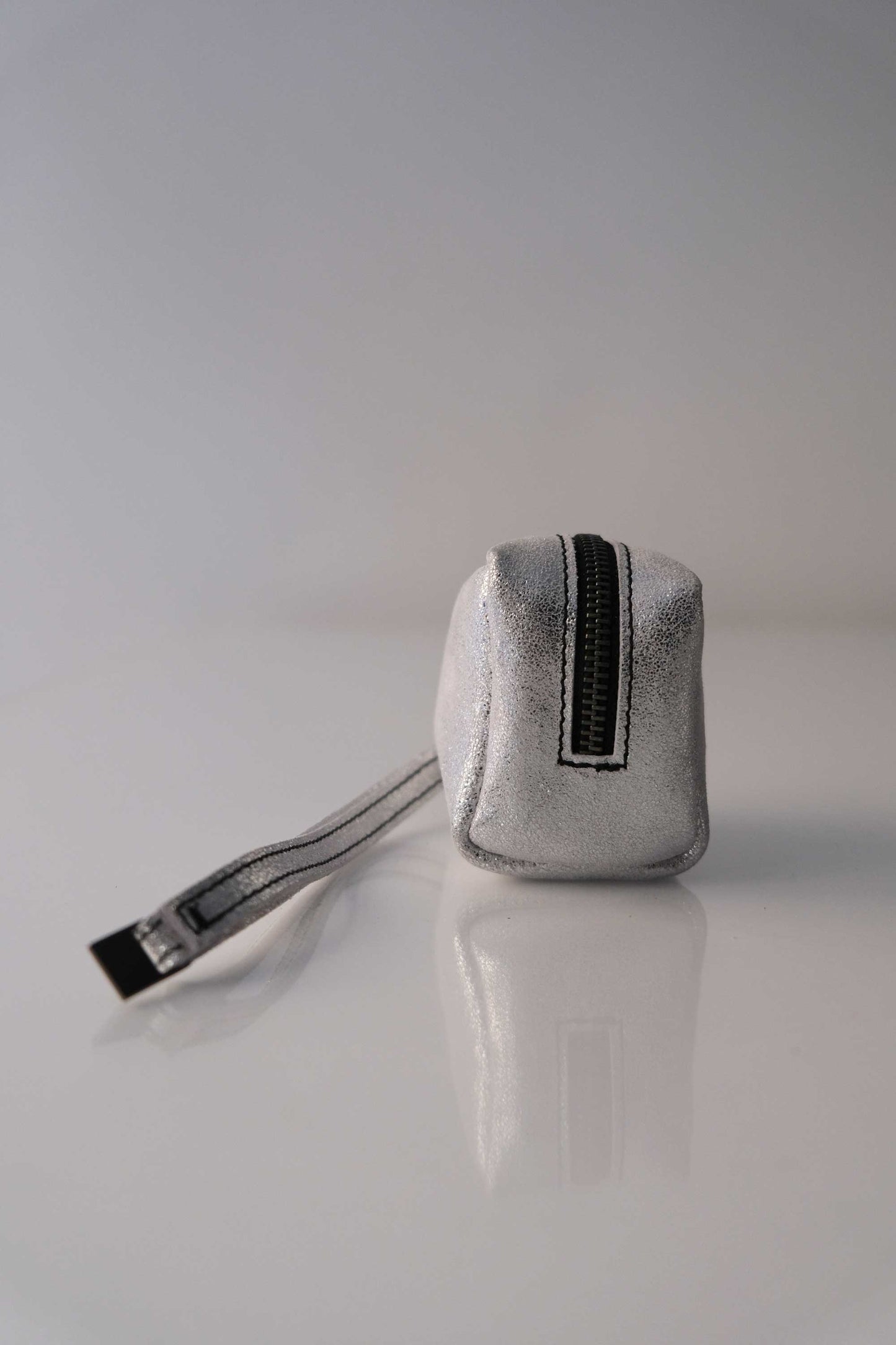 Dream box mini pochette in silver soft leather