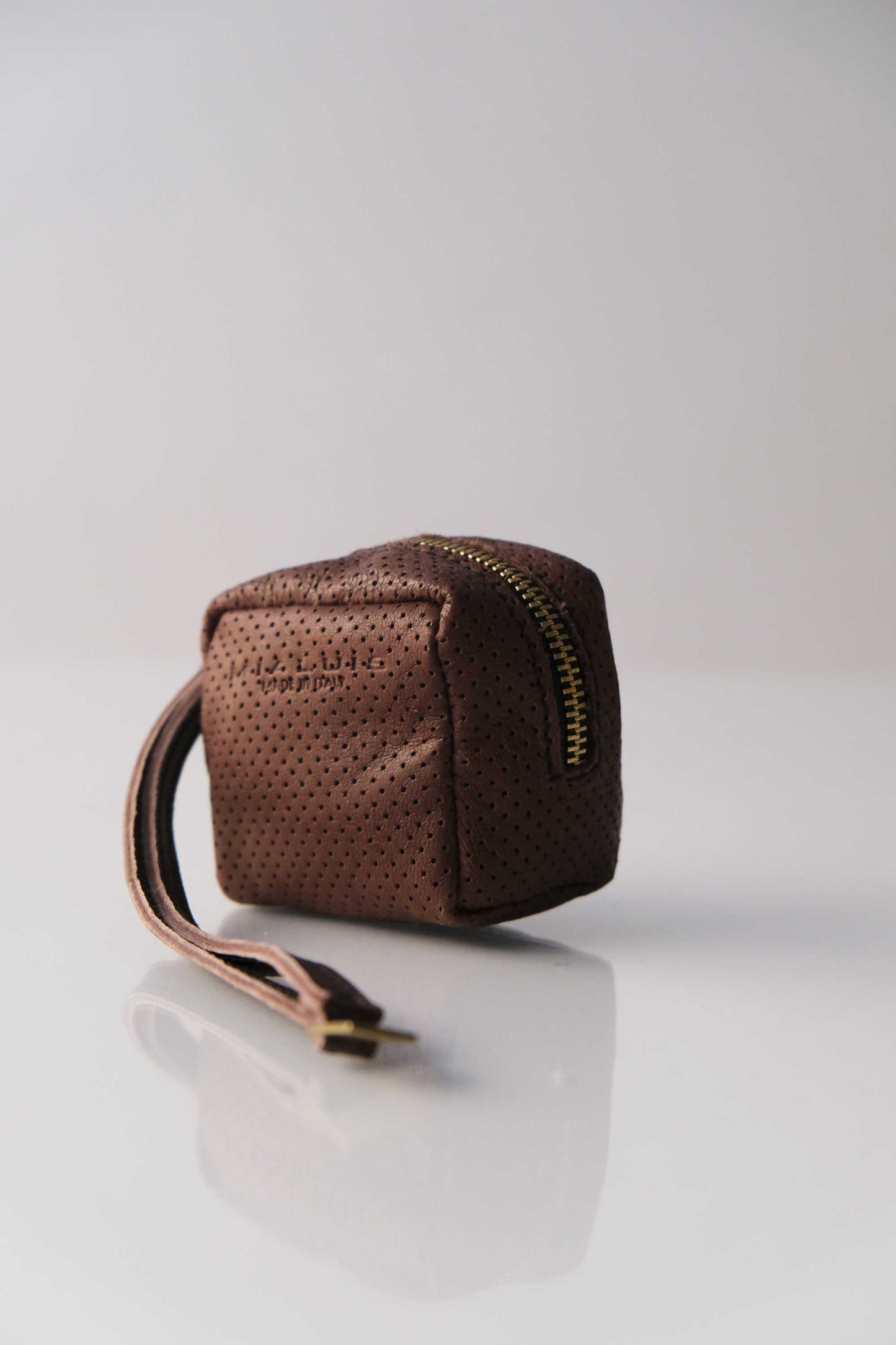 Dream box mini pochette in nappa forata cioccolato - Made in Italy -