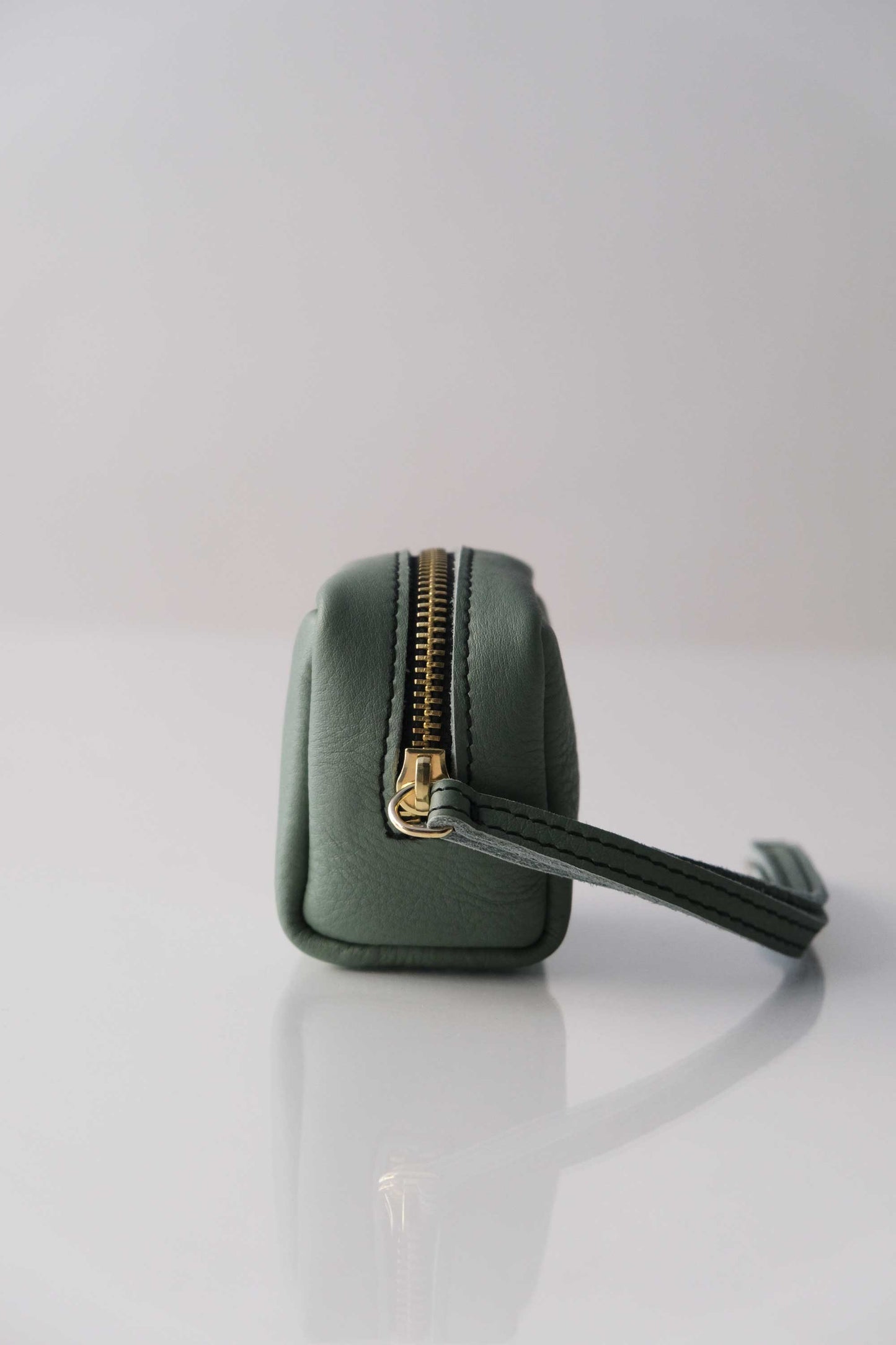 Dream box mini pochette in morbida pelle color salvia - Made in Italy -
