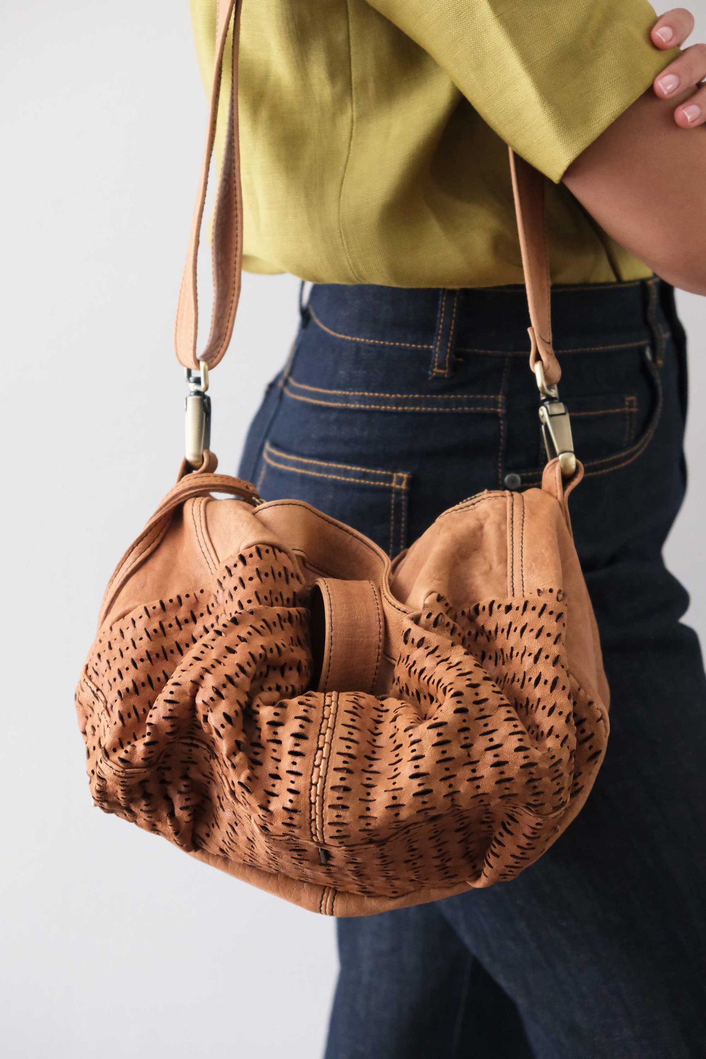 Betty tote nappa laserata giunco cognac - Made in Italy -