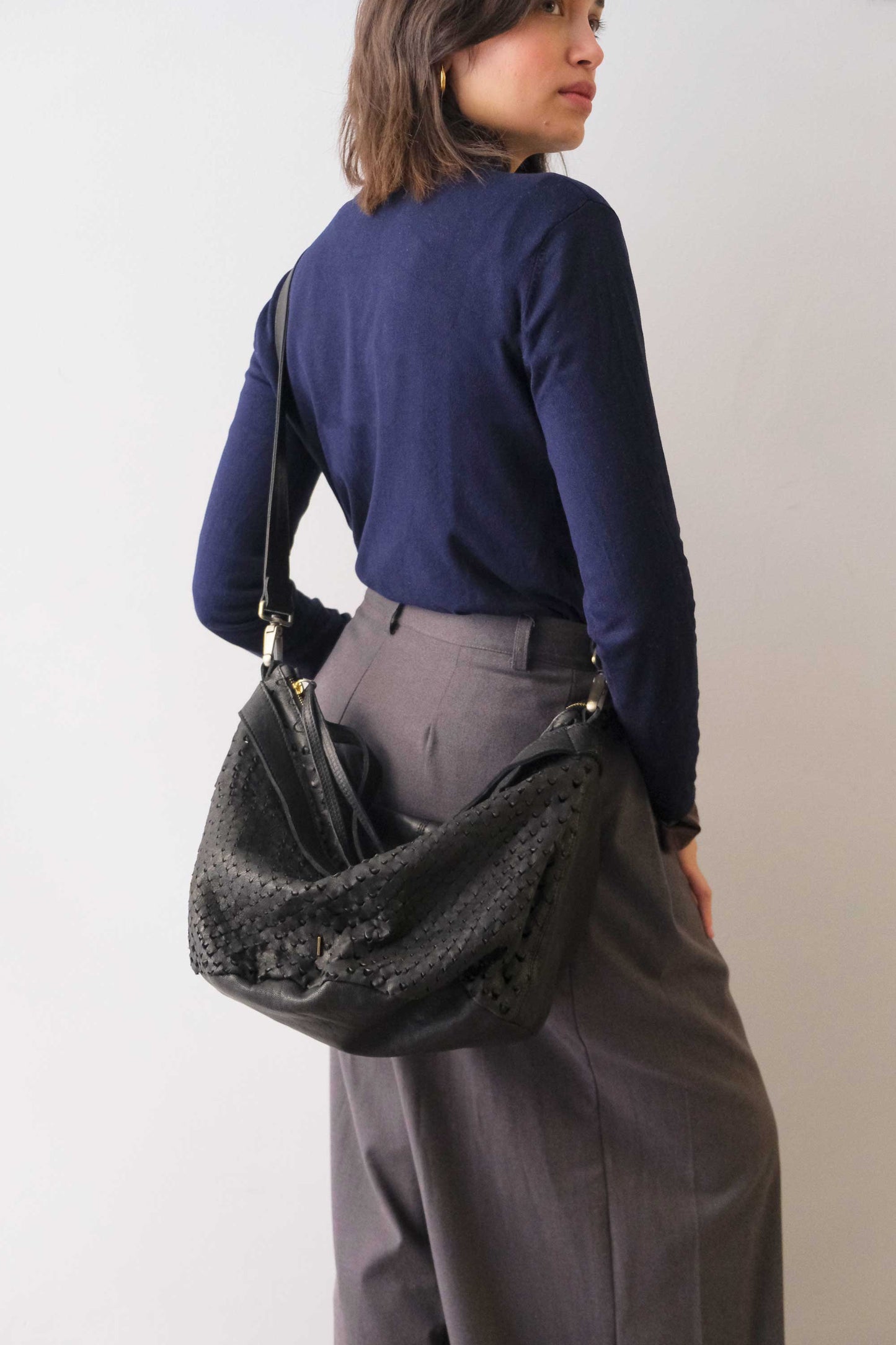 Carola borsa tracolla in pelle traforata nera - Made in Italy -