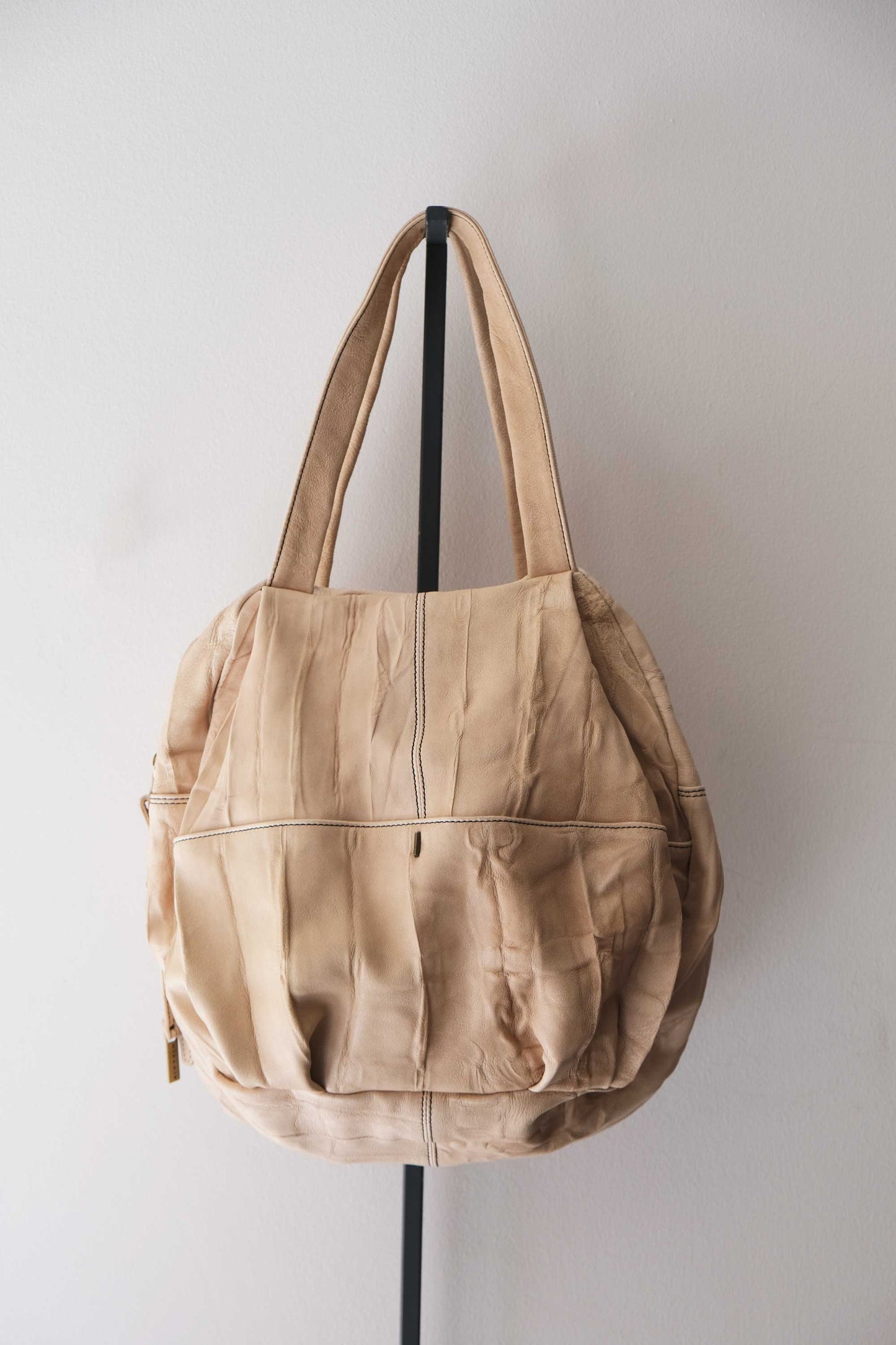 Riri tote bag in sand washed nappa lomè - Made in Italy -