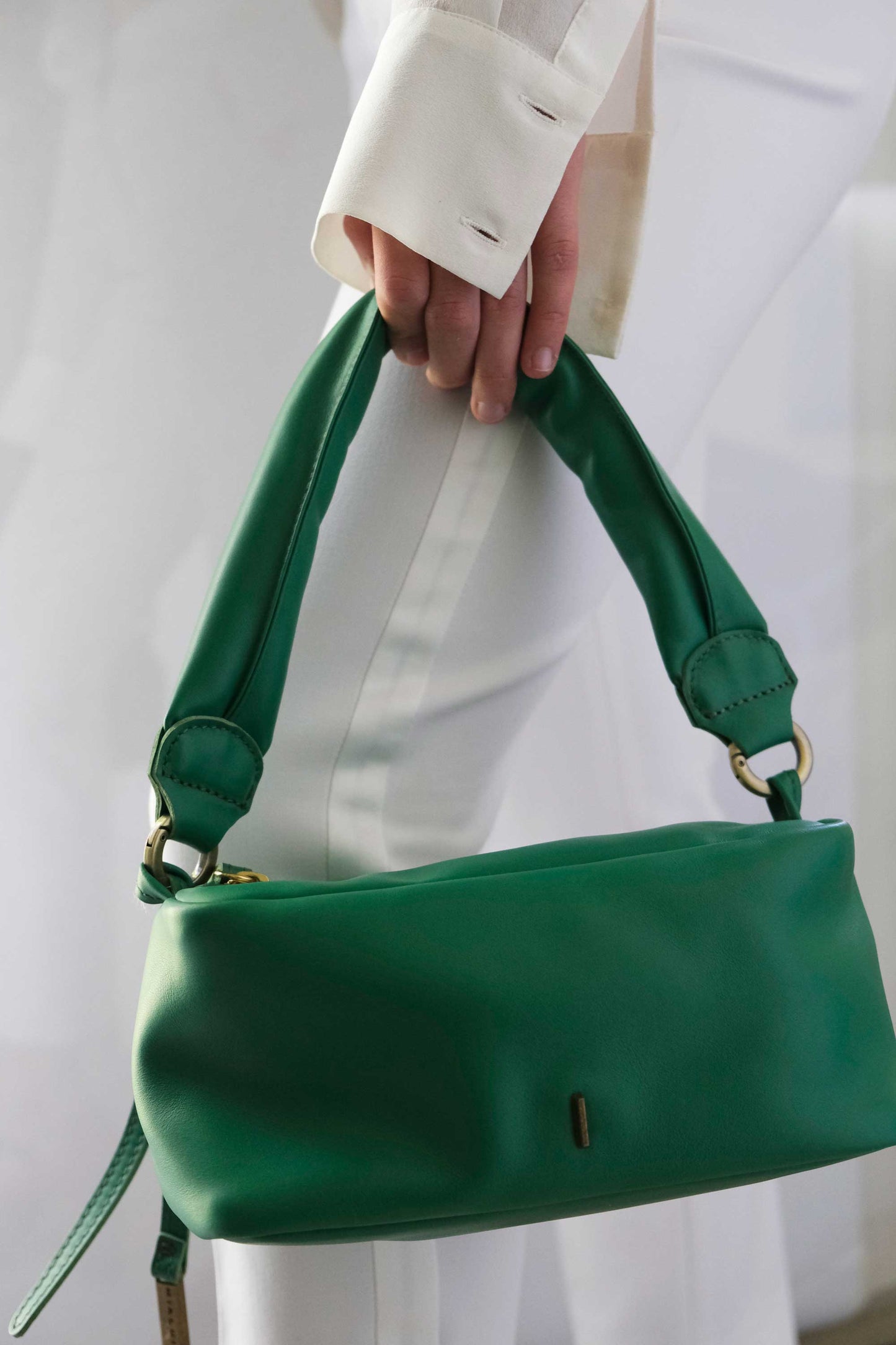 Bobo mini in emerald leather