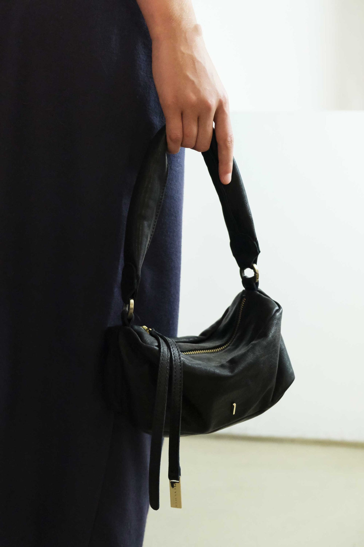 Bobo mini in black nappa vegetable leather