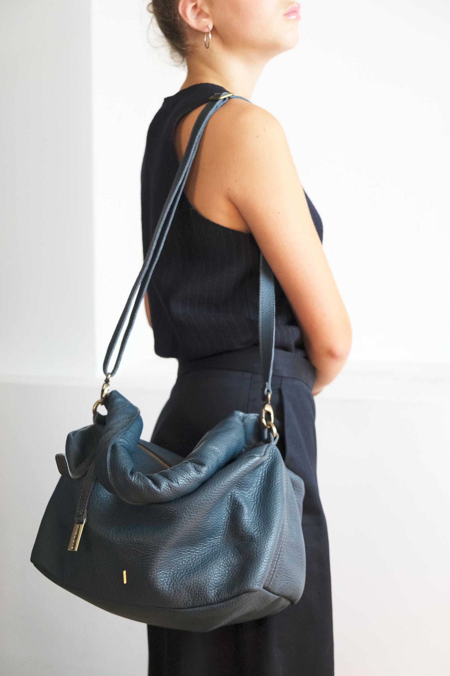 Bobo Torchon top handle bag in leather with natural grain
