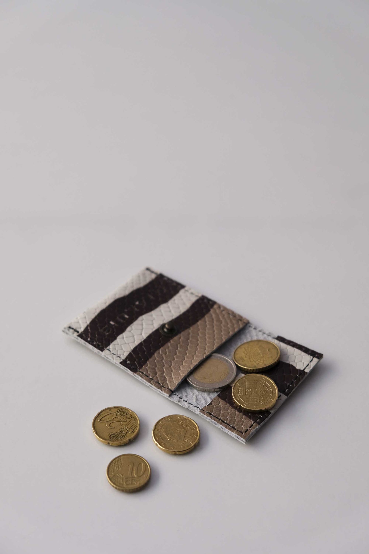 Dream Seed taupe stripe calf leather coin pouch - Made in Italy -