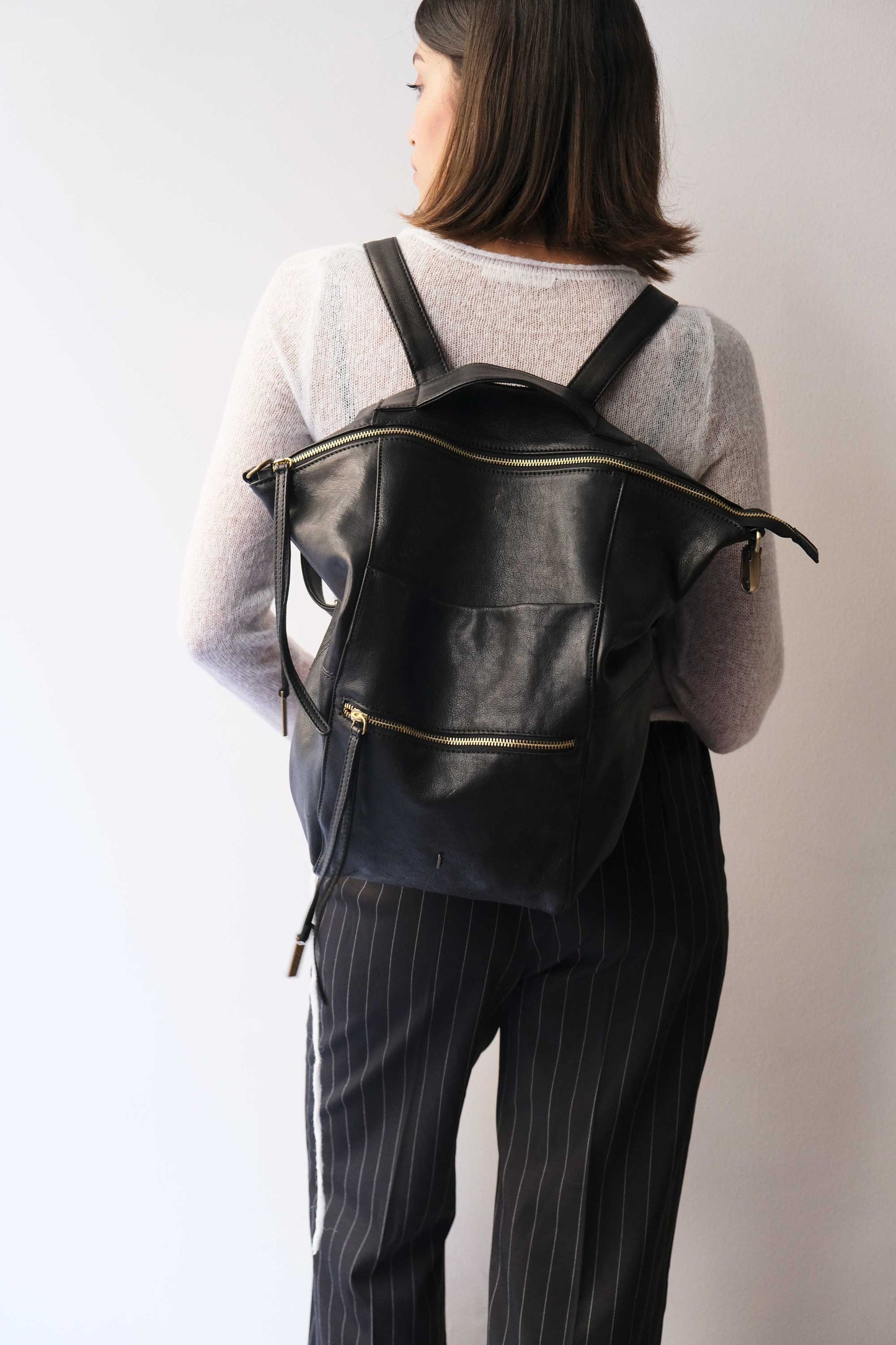 Vicky backpack in black vegetable-tanned nappa leather, - Made in Italy -