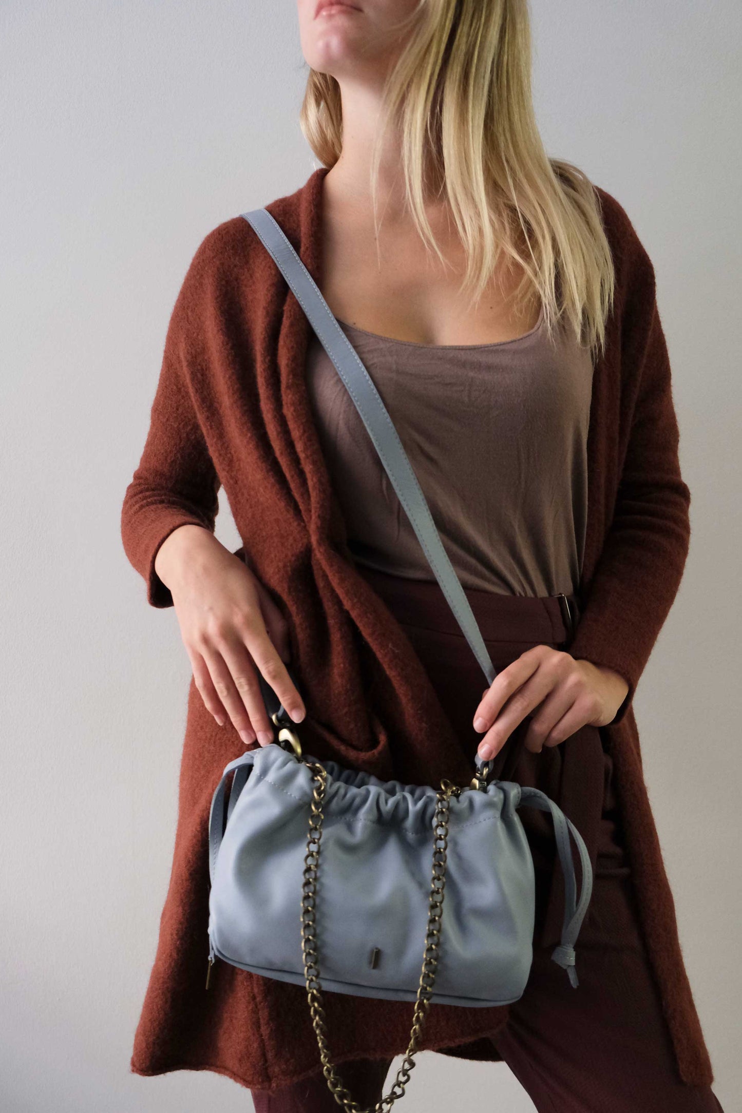 Agnes mini pochette in sky soft leather