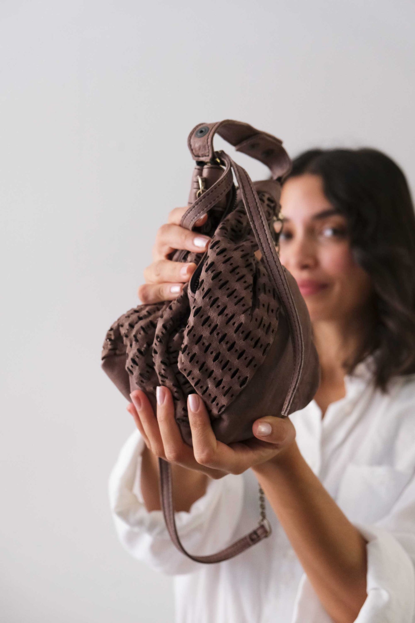 Chicca Media hobo bag in taupe perforated giunco nappa - Made in Italy -