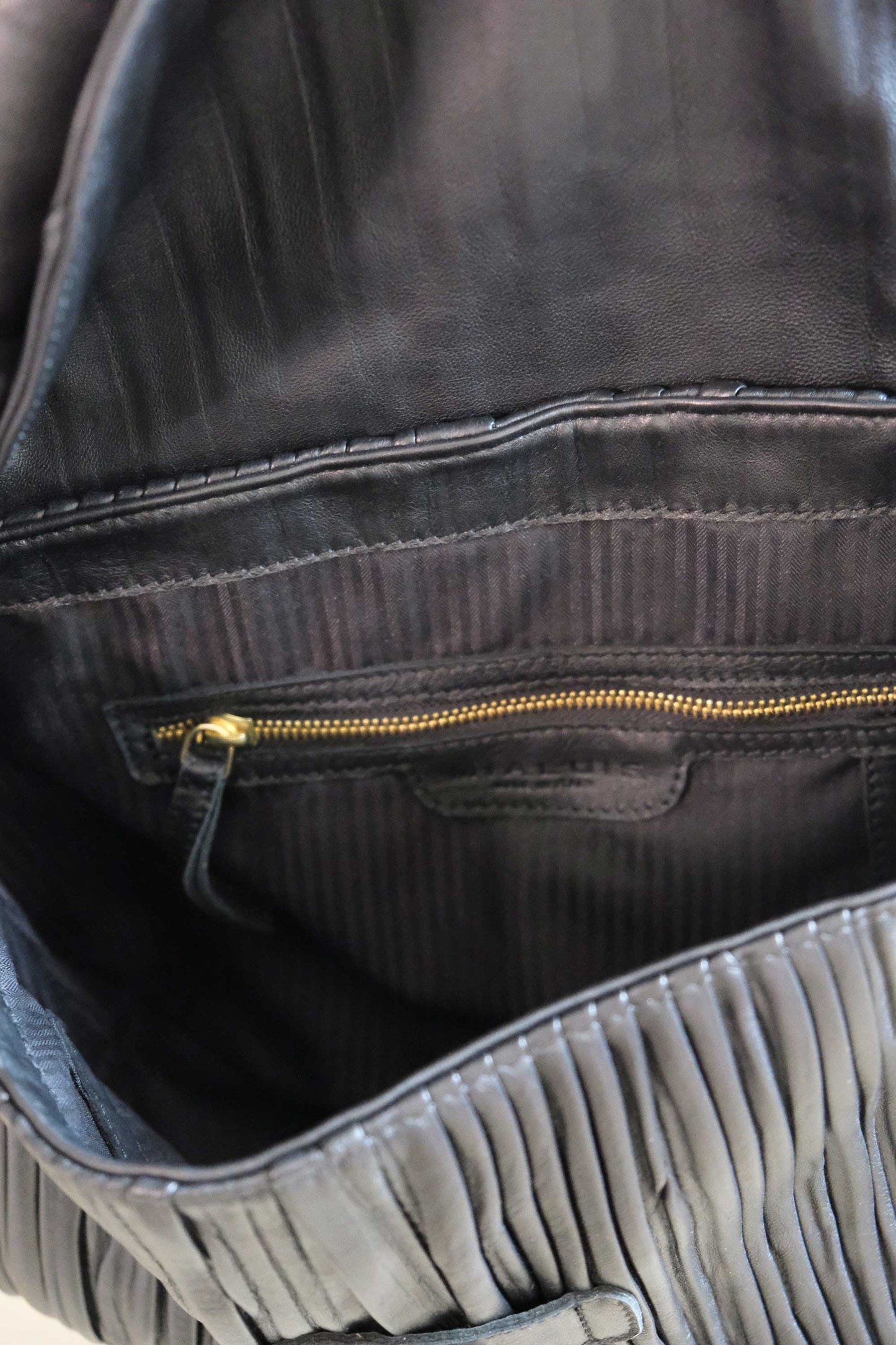 Do Torchon saddle bag in pleated leather